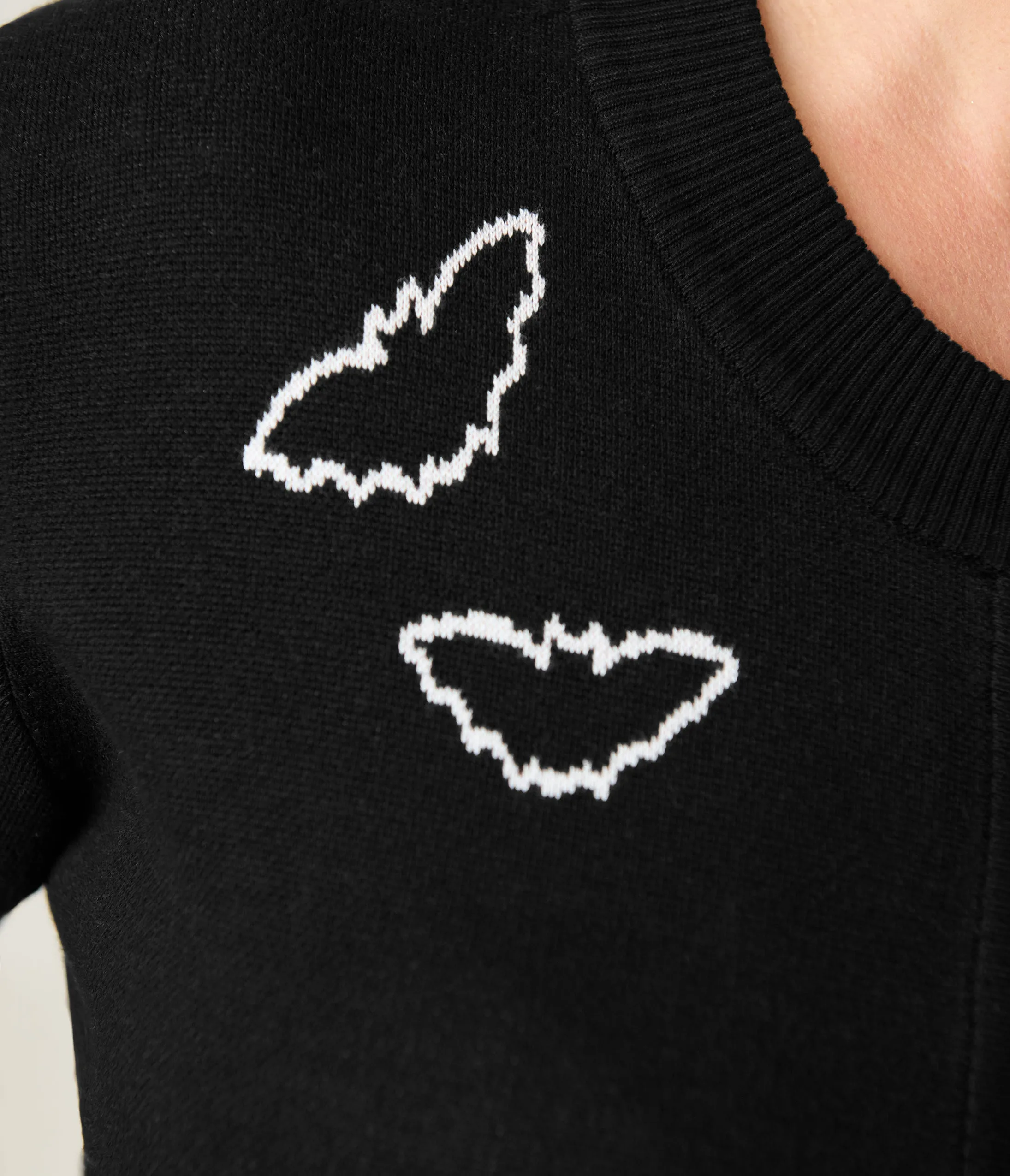 Unique Vintage Plus Size Black Spooky Cat Cropped Cardigan sold by Unique Vintage product image thumbnail 5