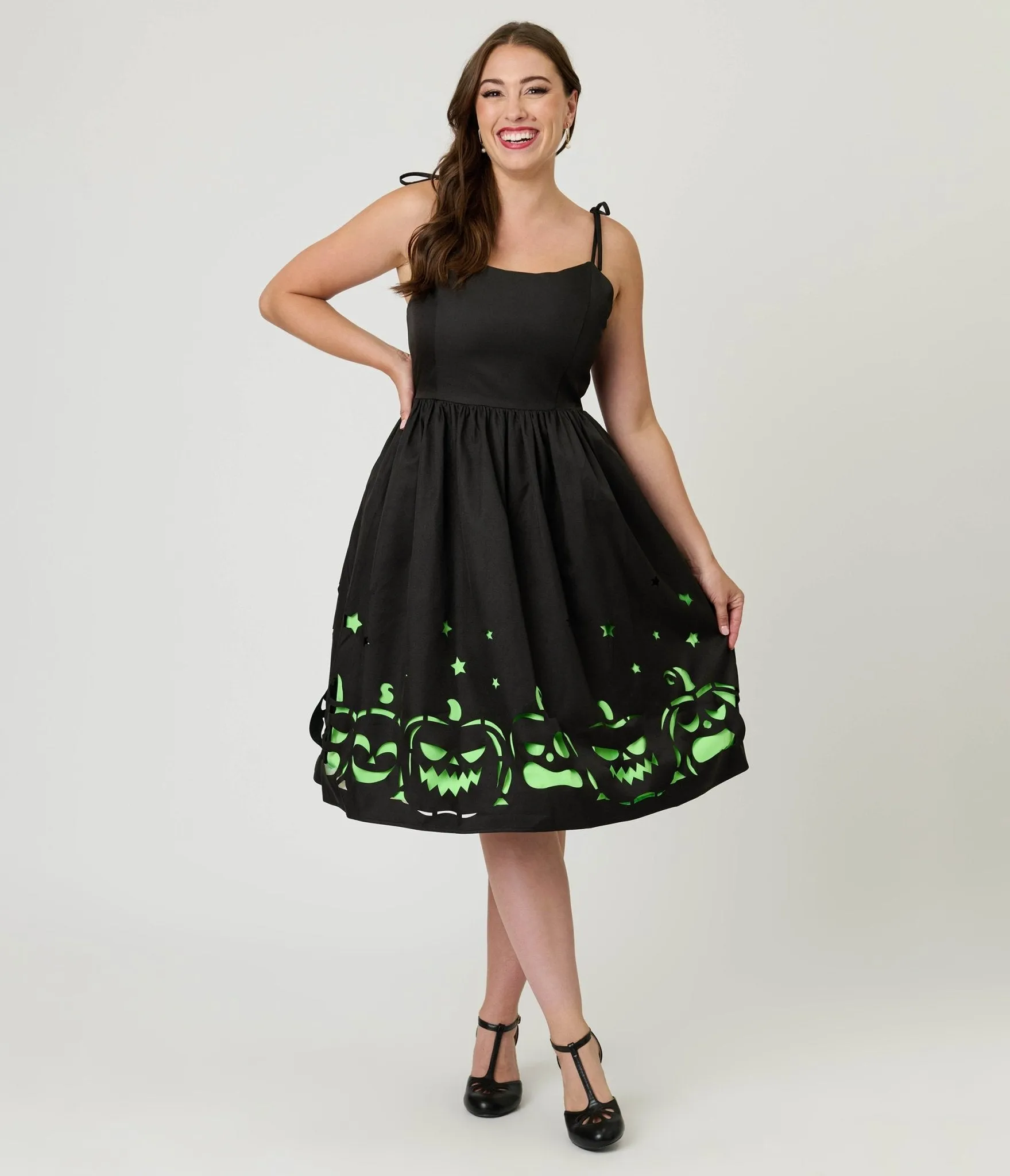 Unique Vintage Black & Green Jack-O-Lantern Cutout Swing Dress sold by Unique Vintage product image thumbnail 3