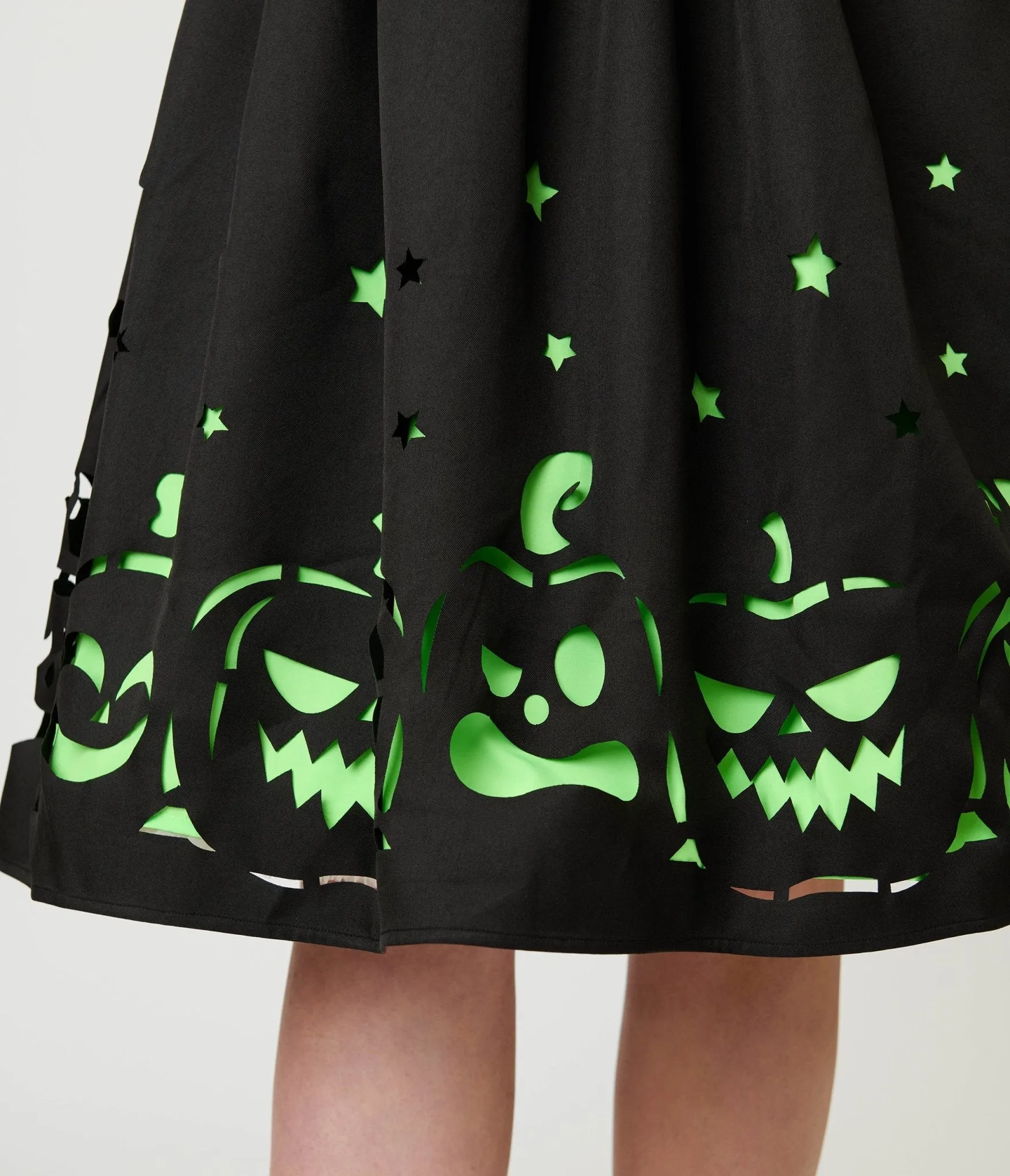 Unique Vintage Black & Green Jack-O-Lantern Cutout Swing Dress sold by Unique Vintage product image thumbnail 4
