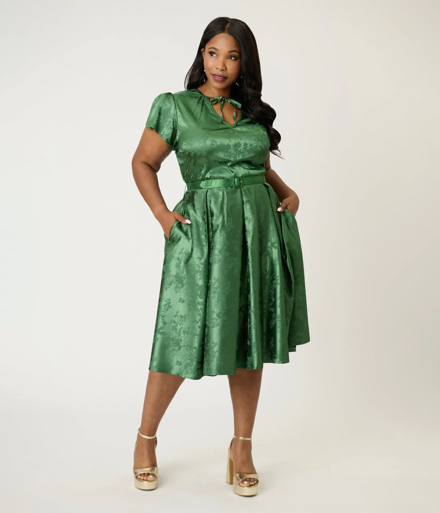 Unique Vintage Plus Size Emerald Green Floral Print Dahlia Swing Dress sold by Unique Vintage product image thumbnail 3