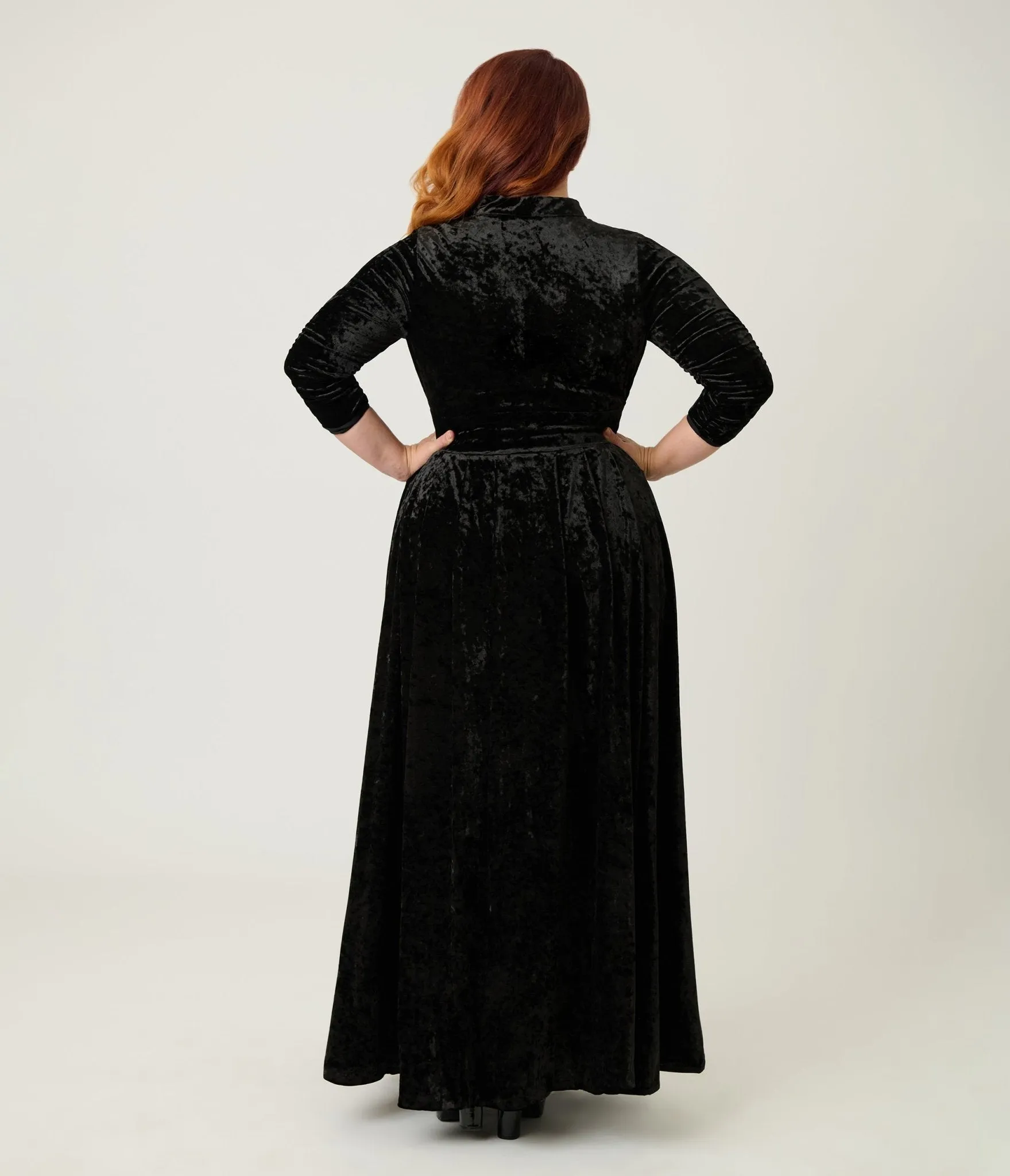 Unique Vintage Plus Size Black Crushed Velvet Starlet Duster sold by Unique Vintage product image thumbnail 2