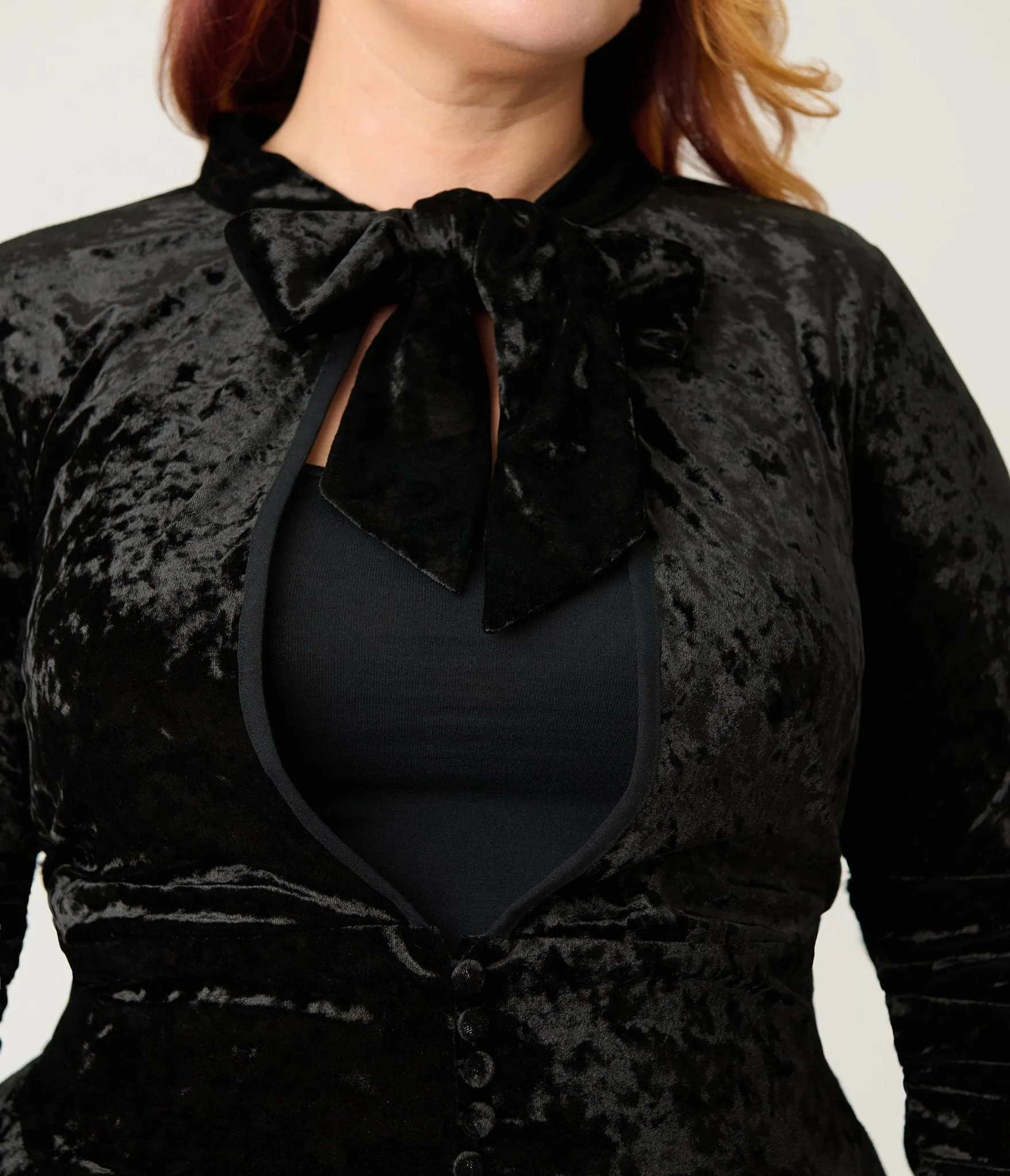 Unique Vintage Plus Size Black Crushed Velvet Starlet Duster sold by Unique Vintage product image thumbnail 4