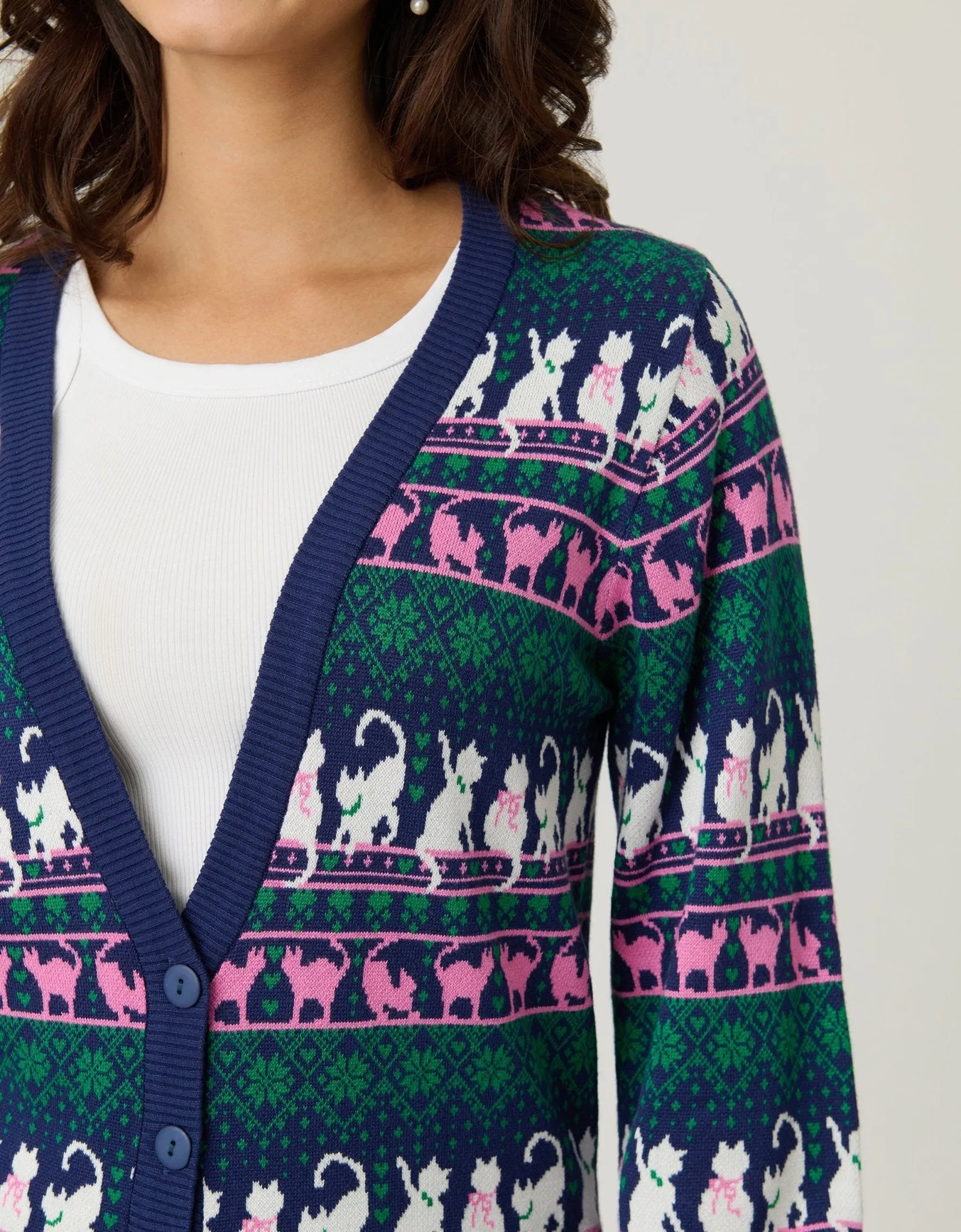 Unique Vintage Snowflake & Cats Cardigan sold by Unique Vintage product image thumbnail 4