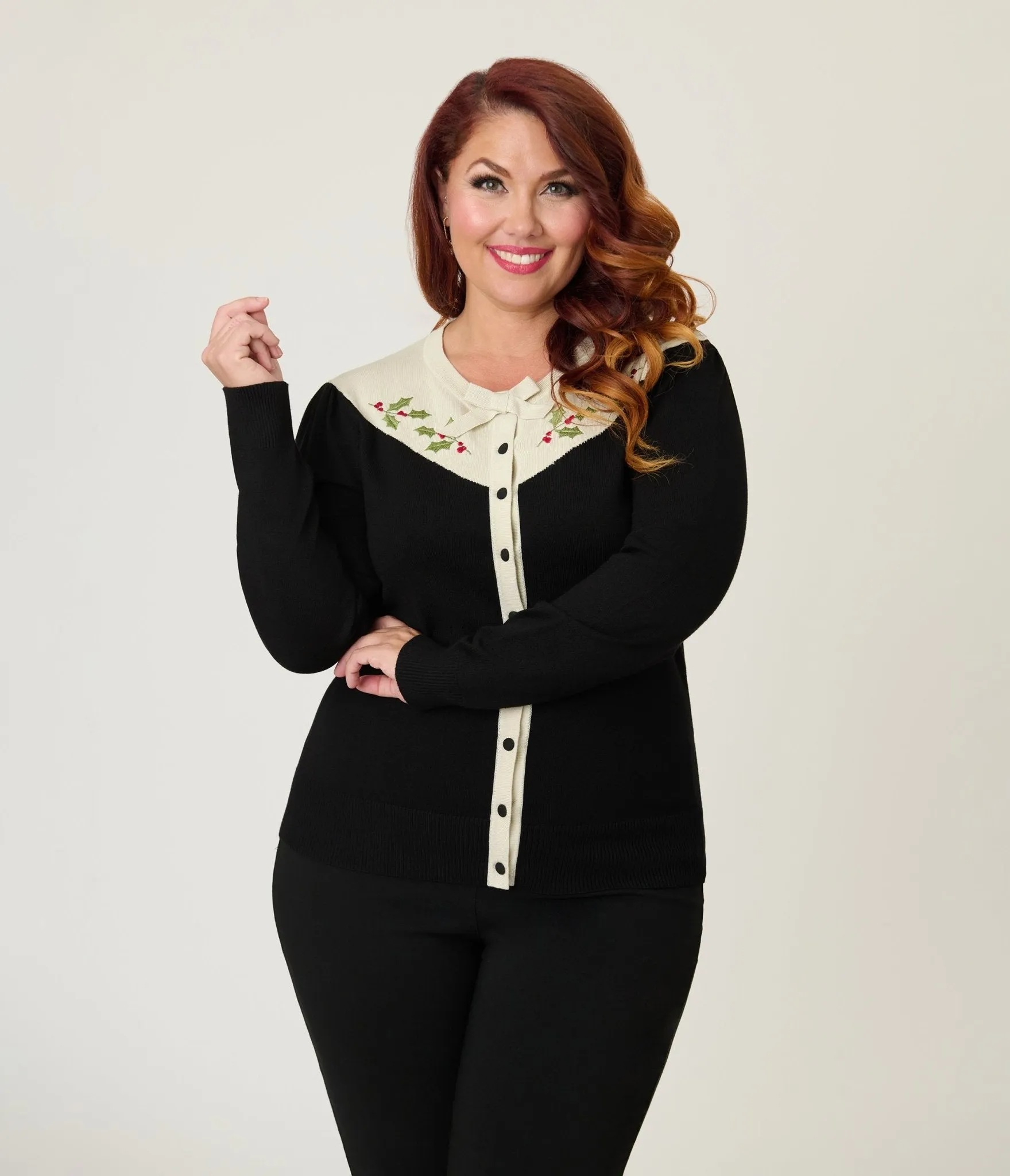 Smak Parlour Plus Size Black & Ivory Holly Embroidered Cardigan sold by Unique Vintage product image thumbnail 3