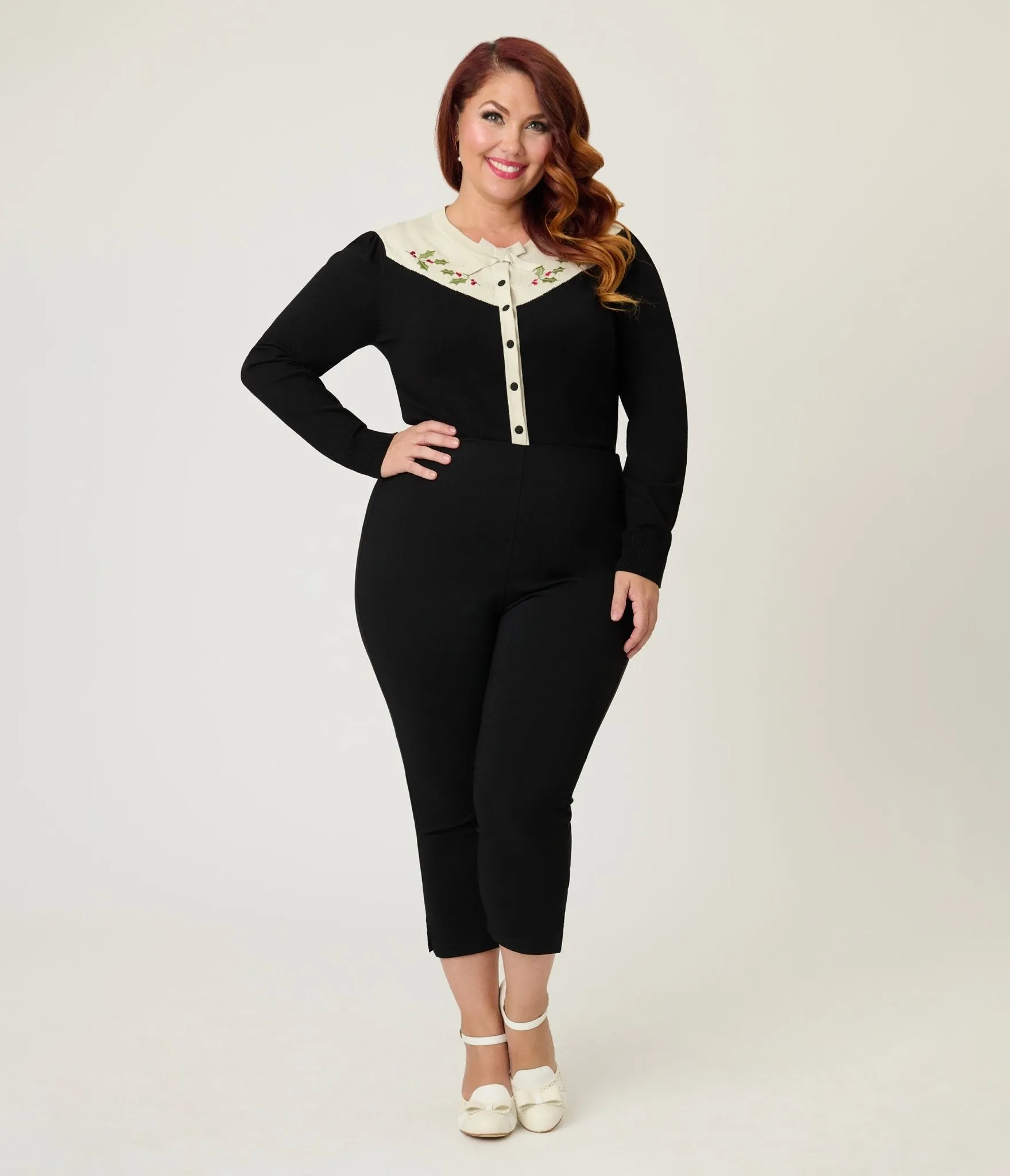 Smak Parlour Plus Size Black & Ivory Holly Embroidered Cardigan sold by Unique Vintage product image thumbnail 4