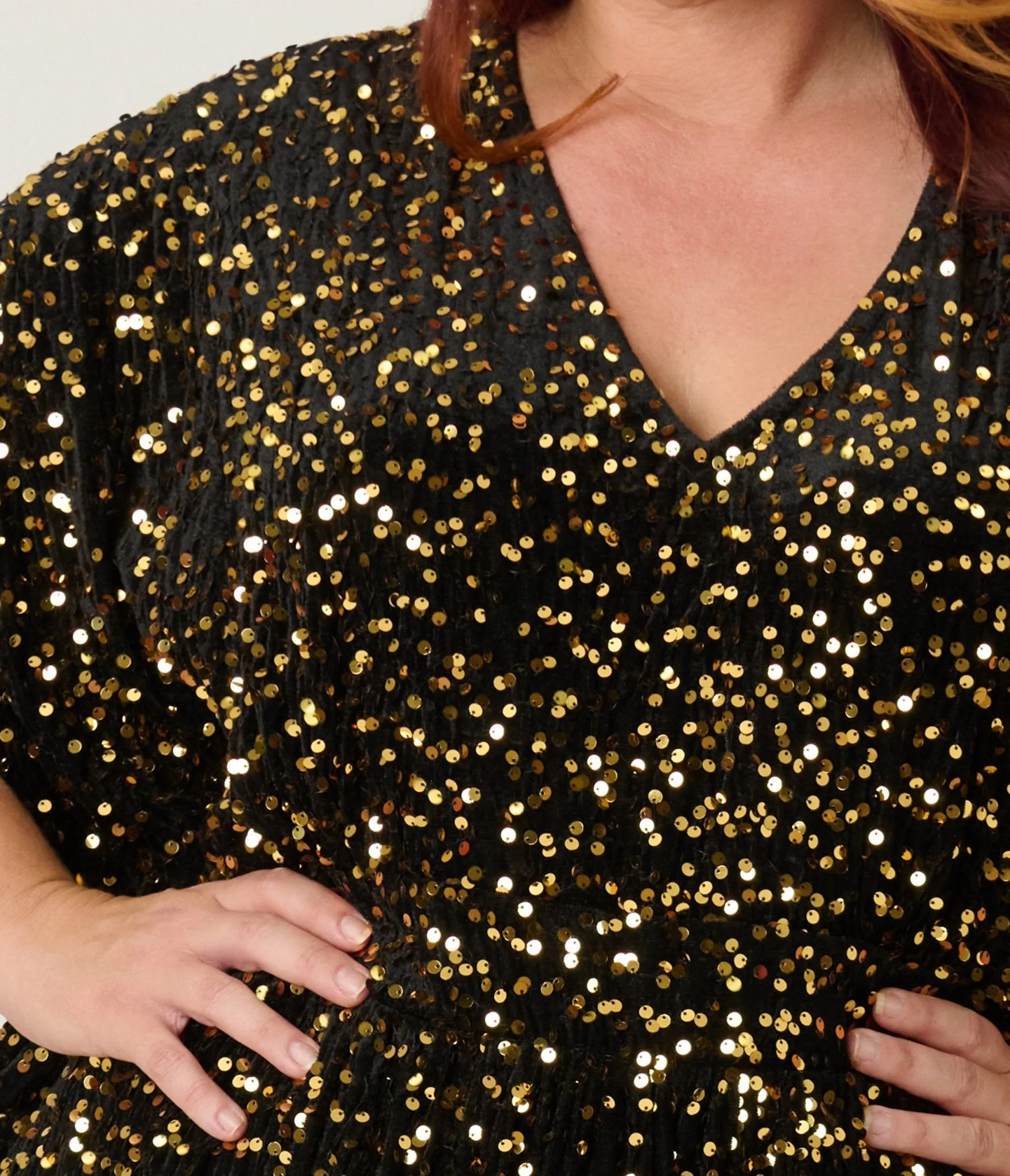 Unique Vintage Plus Size Black & Gold Sequin Caftan Jumpsuit sold by Unique Vintage product image thumbnail 5