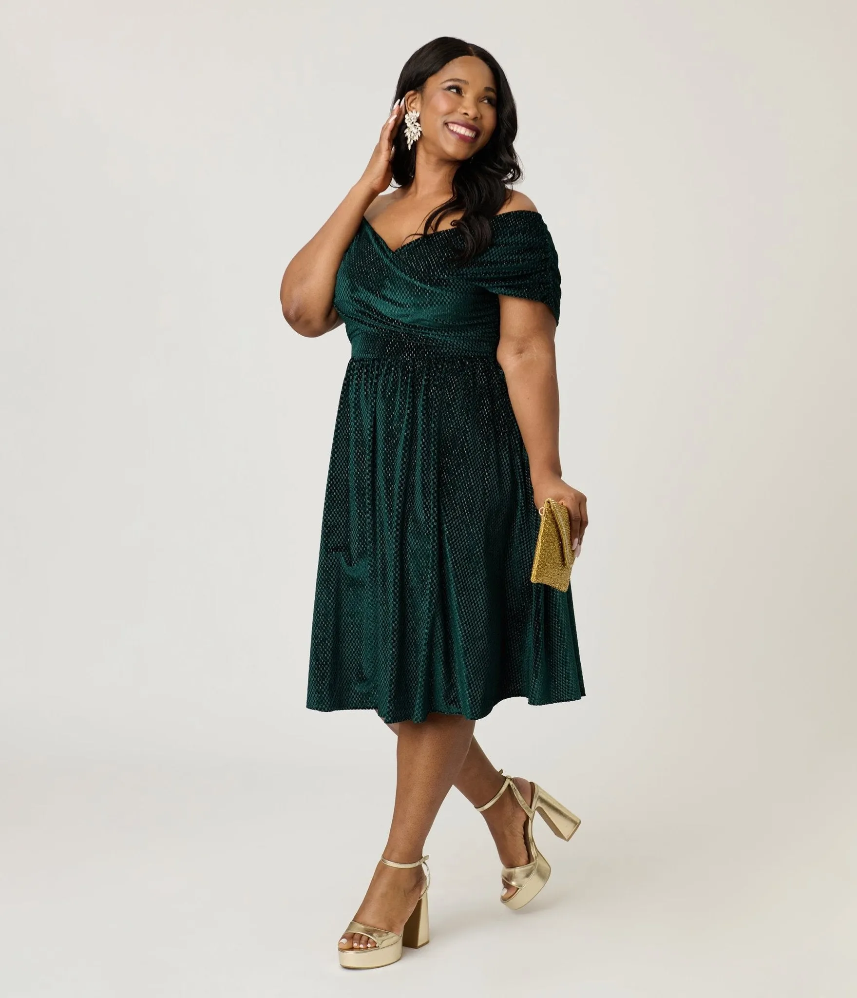 Unique Vintage Plus Size Emerald Velvet Shirred Swing Dress sold by Unique Vintage product image thumbnail 3