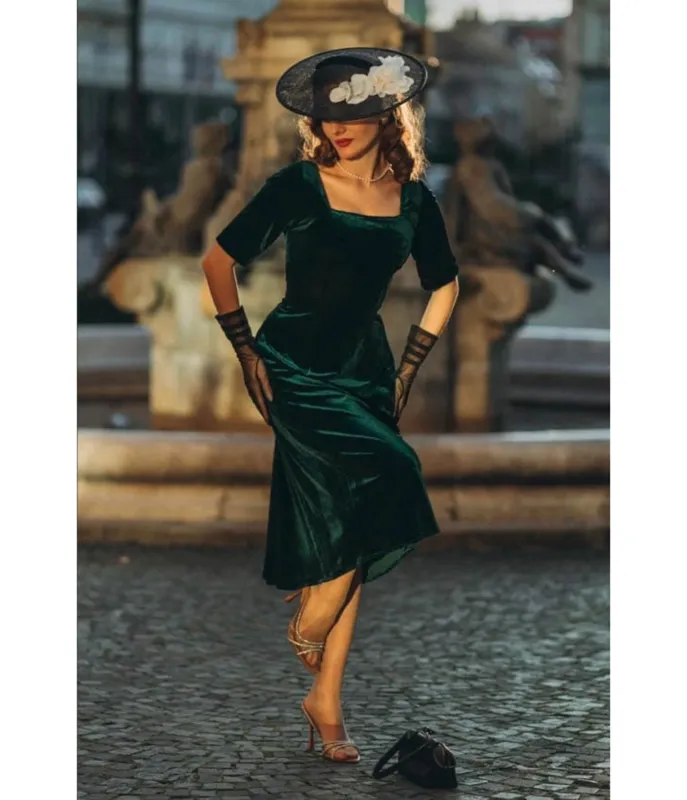 Heart My Closet Emerald Velvet Anna Fit And Flare Dress sold by Unique Vintage