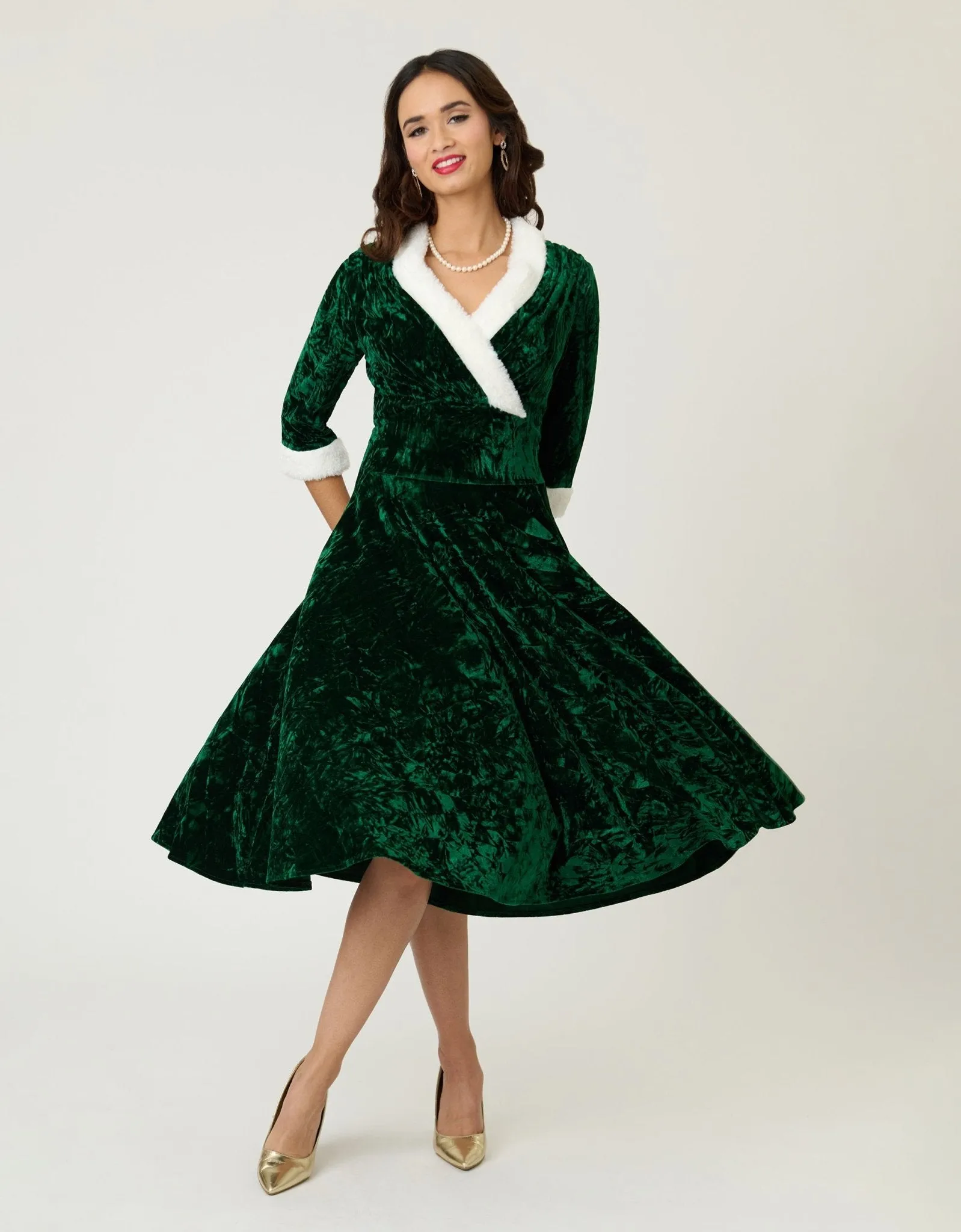 Unique Vintage Emerald Crushed Velvet & White Fur Delores Swing Dress sold by Unique Vintage product image thumbnail 3