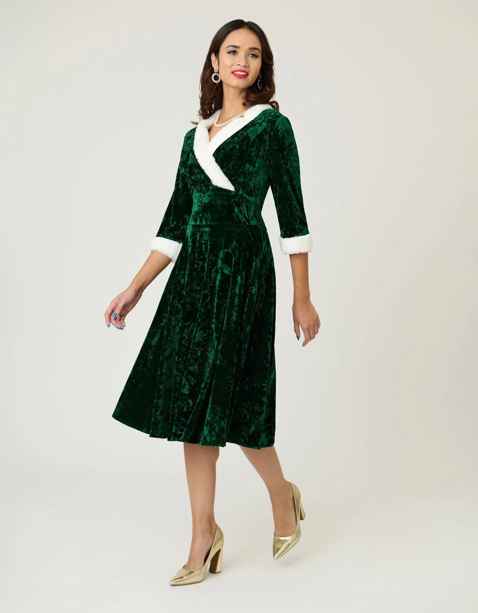 Unique Vintage Emerald Crushed Velvet & White Fur Delores Swing Dress sold by Unique Vintage product image thumbnail 4