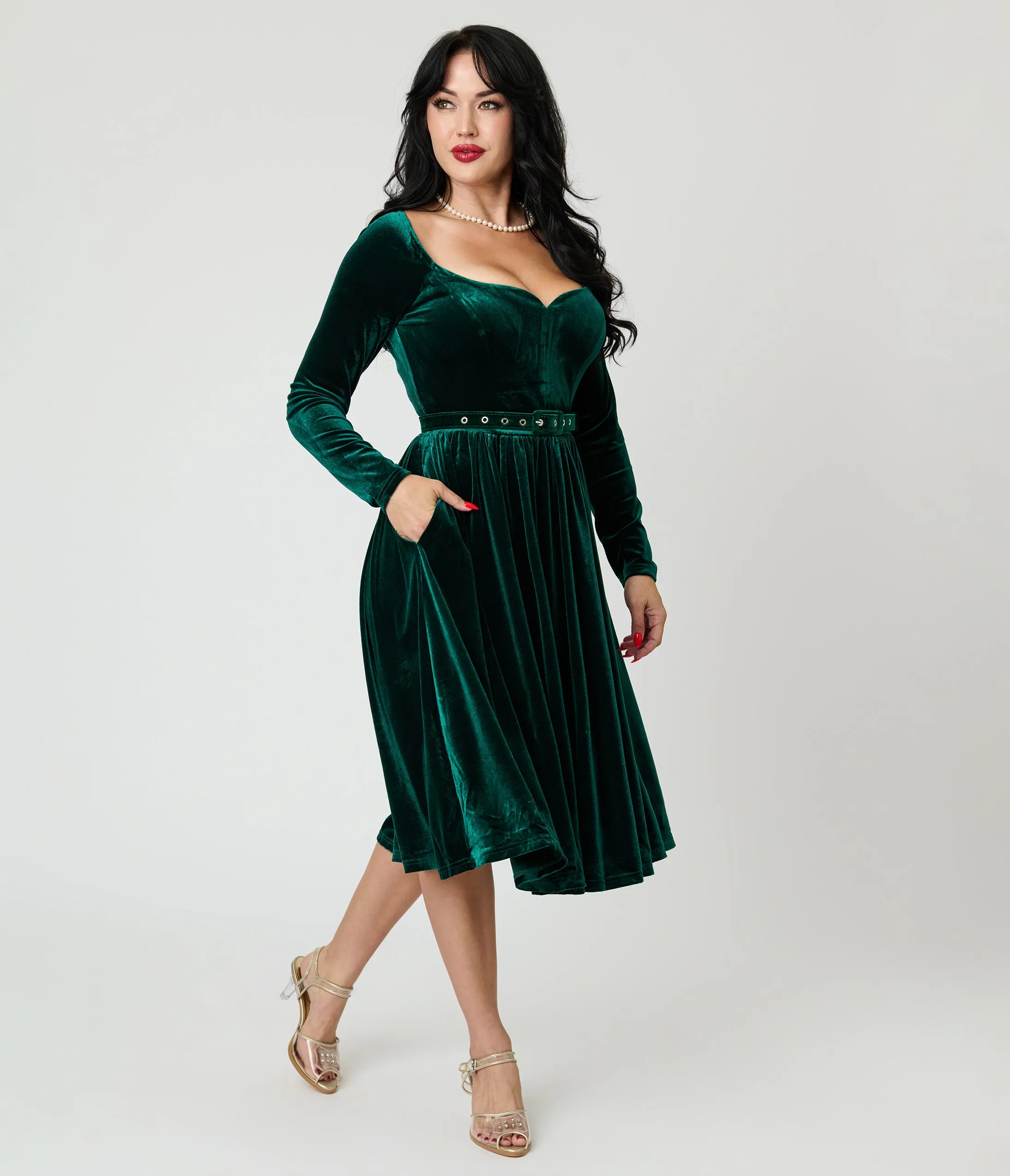 Unique Vintage Emerald Velvet Sweetheart Swing Dress sold by Unique Vintage product image thumbnail 3