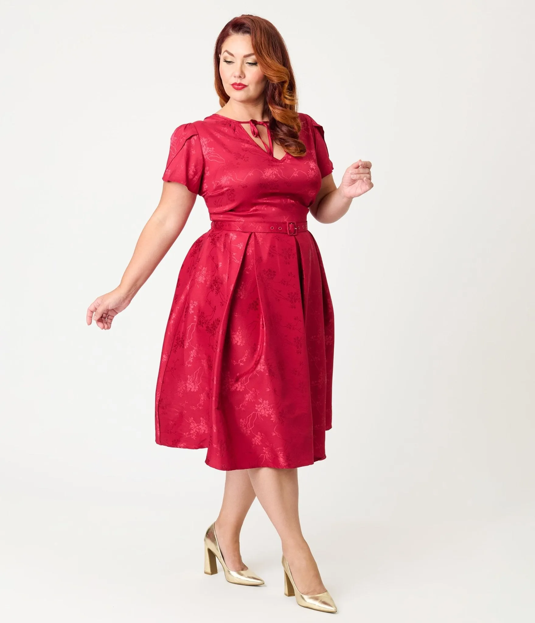 Unique Vintage Plus Size Burgundy Floral Print Dahlia Swing Dress sold by Unique Vintage product image thumbnail 4