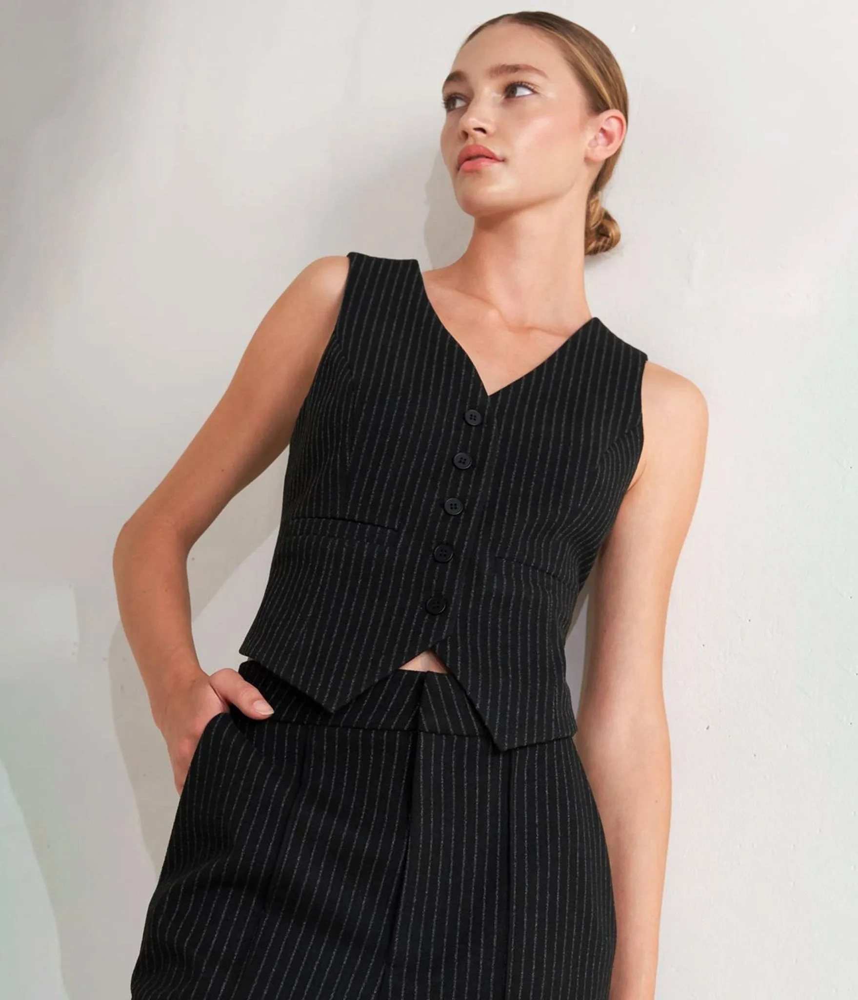 Black Woven Striped Vest sold by Unique Vintage product image thumbnail 3