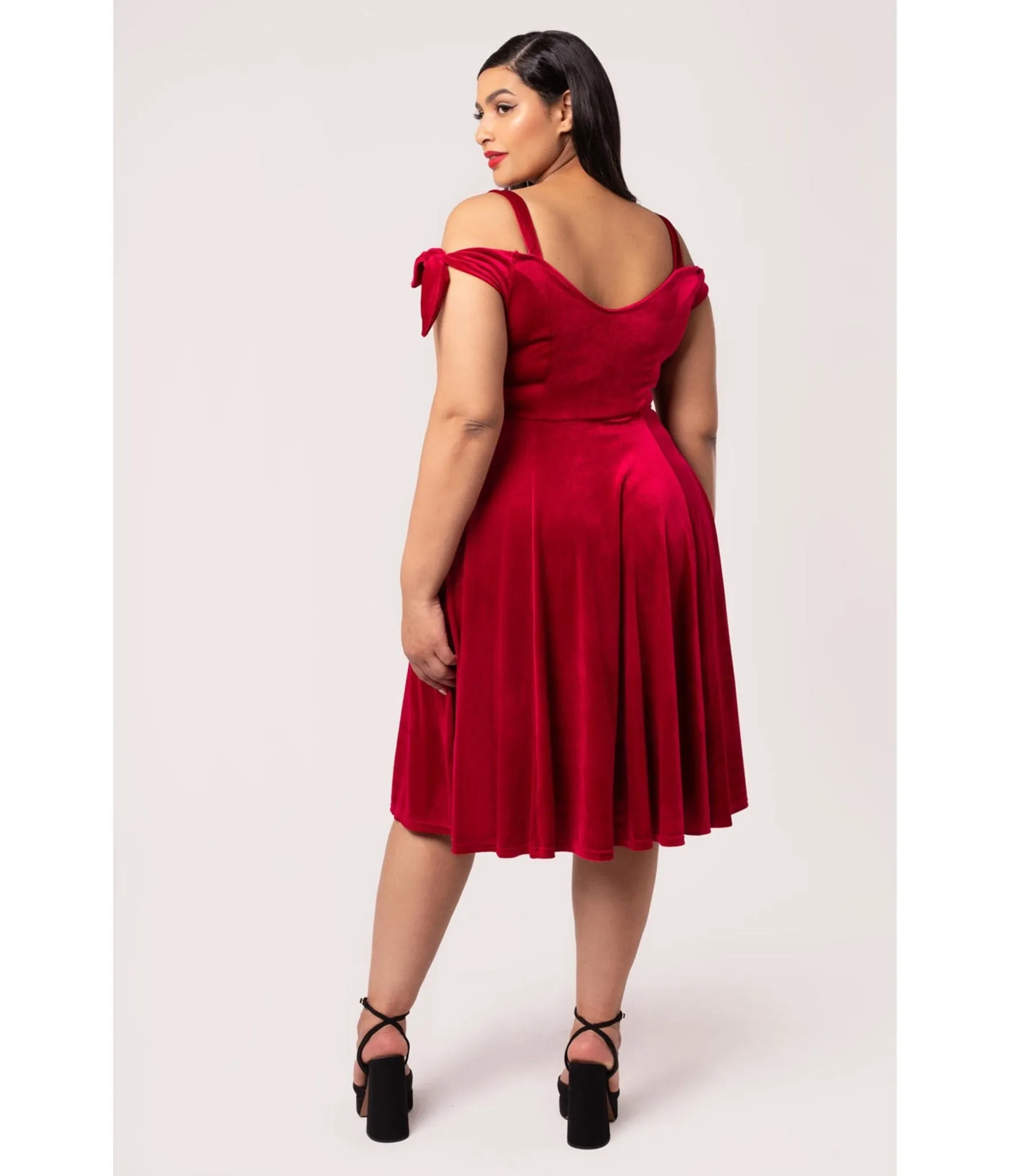 Hell Bunny Plus Size Red Velvet Carrie Swing Dress sold by Unique Vintage product image thumbnail 2