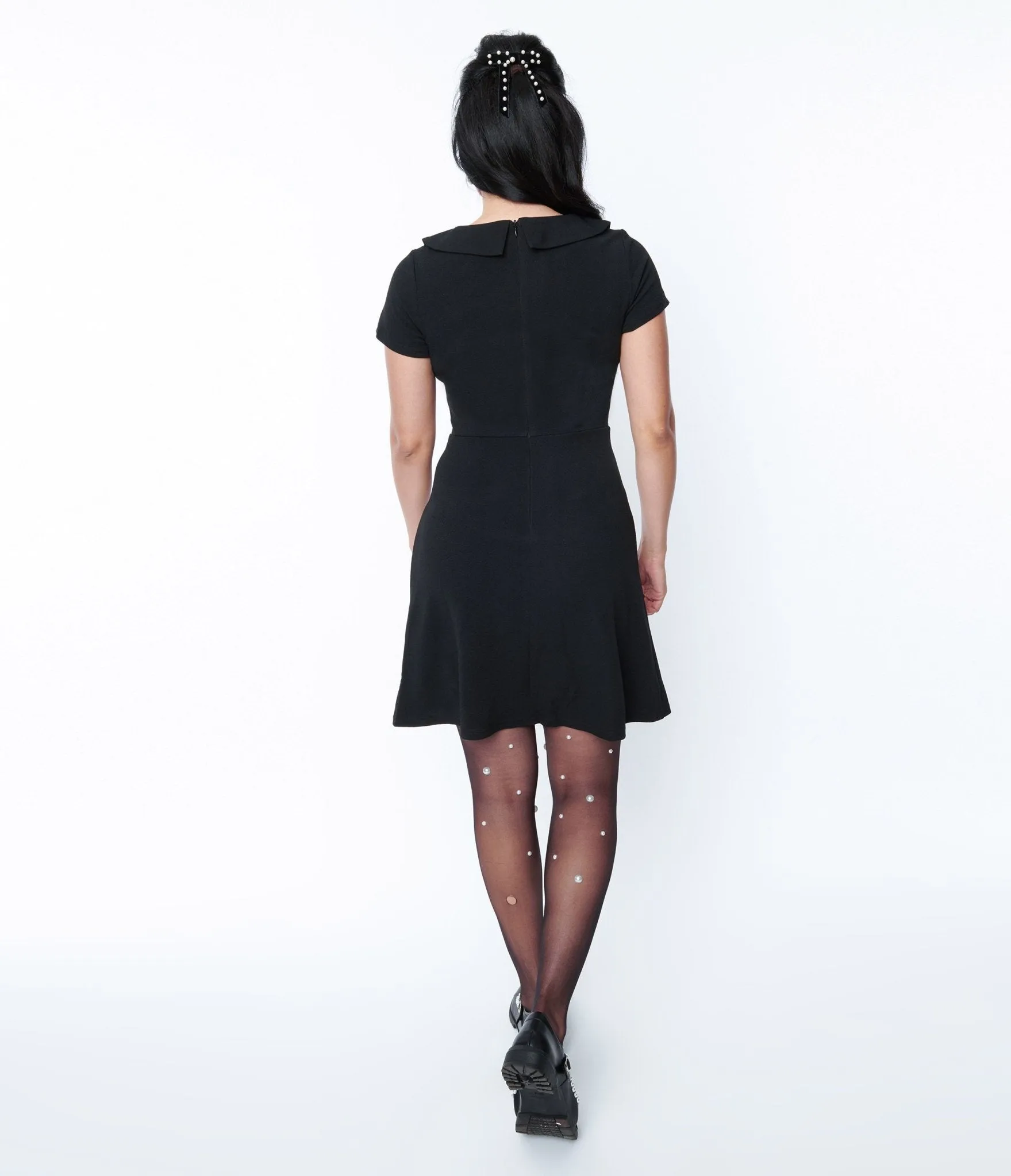 Voodoo Vixen Cream & Black Floral Contrast Shift Dress sold by Unique Vintage product image thumbnail 3