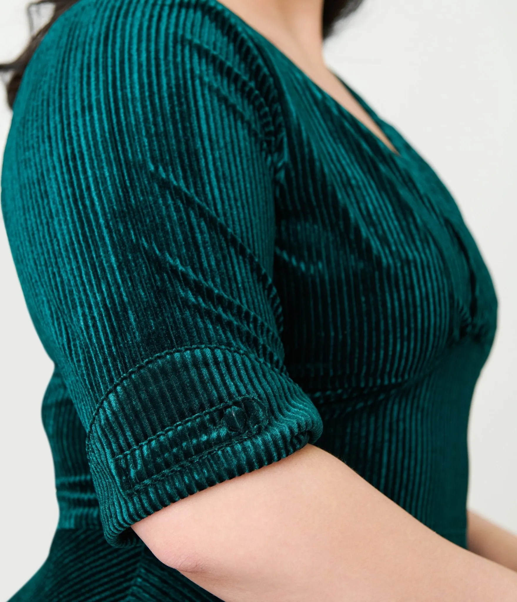 Unique Vintage Plus Size Emerald Textured Velvet Delores Swing Dress sold by Unique Vintage product image thumbnail 4