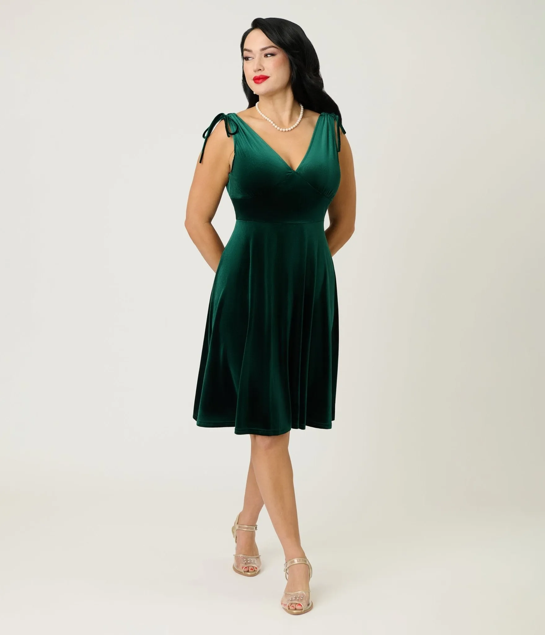 Green Velvet Sleeveless Swing Dress sold by Unique Vintage product image thumbnail 4