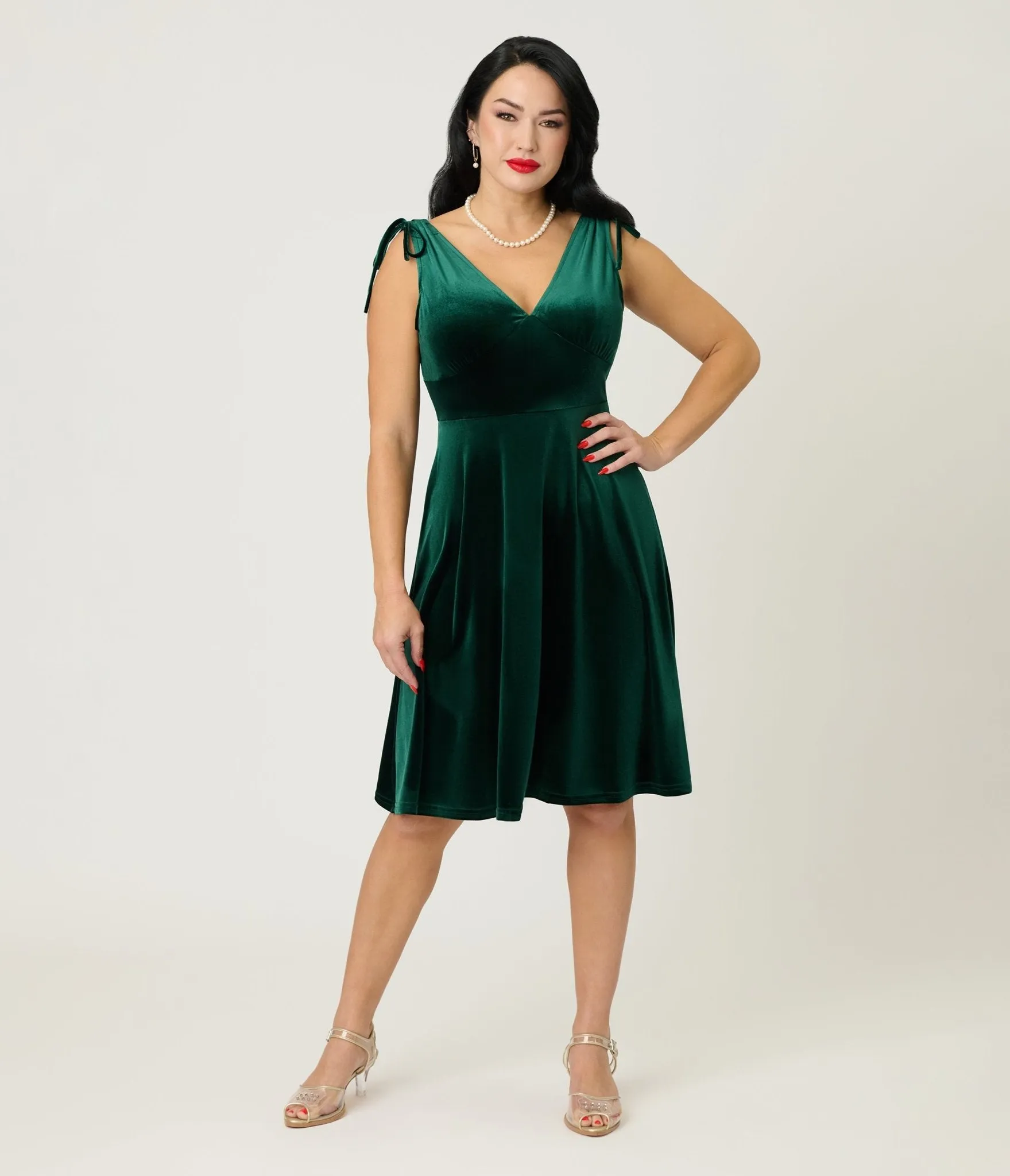 Green Velvet Sleeveless Swing Dress sold by Unique Vintage product image thumbnail 3