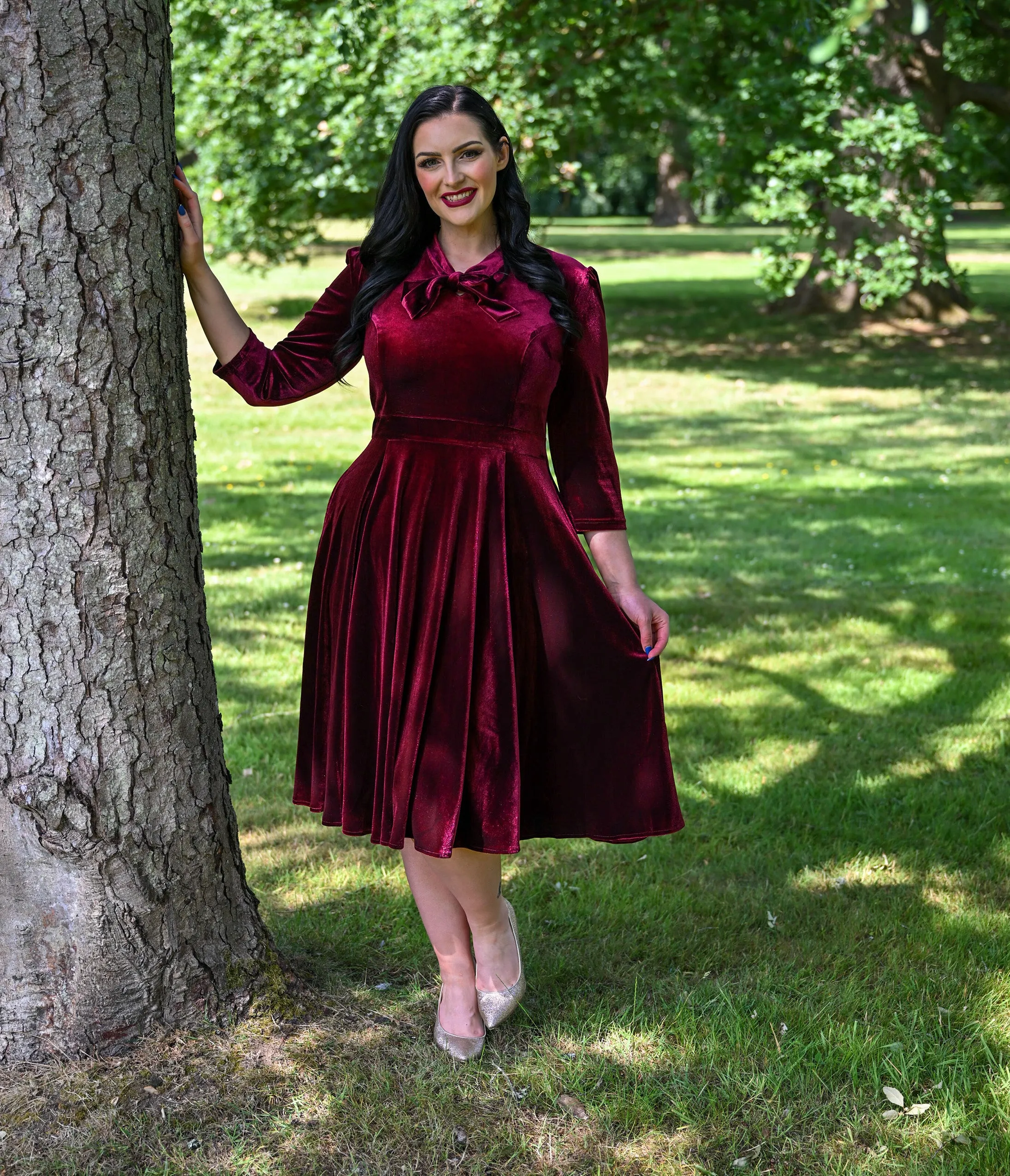 Plus Size Burgundy Velvet Sylvie Swing Dress sold by Unique Vintage product image thumbnail 3