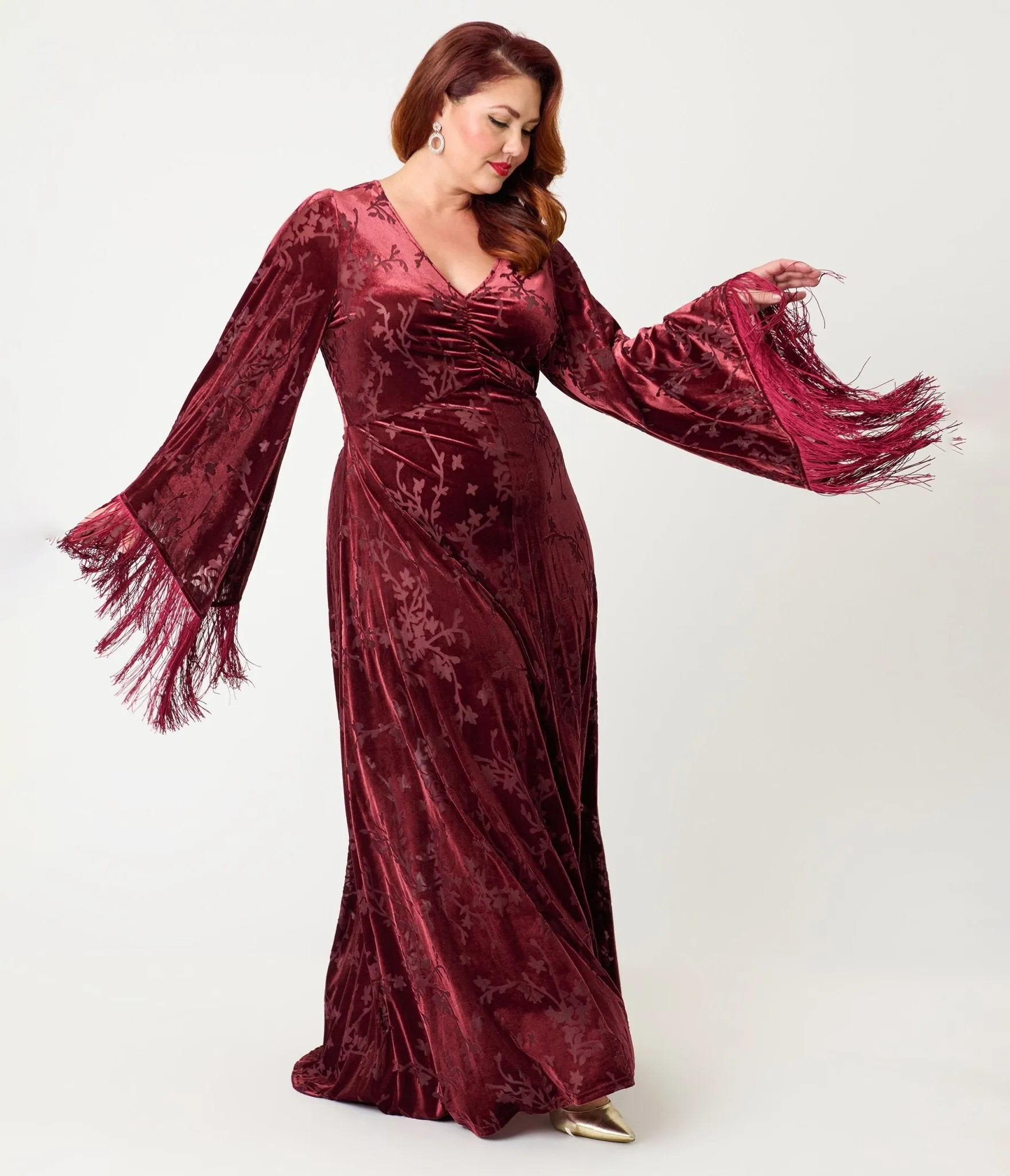 Smak Parlour Plus Size Raspberry Velvet Burnout Fringe Sleeve Stevie Maxi Dress sold by Unique Vintage product image thumbnail 3