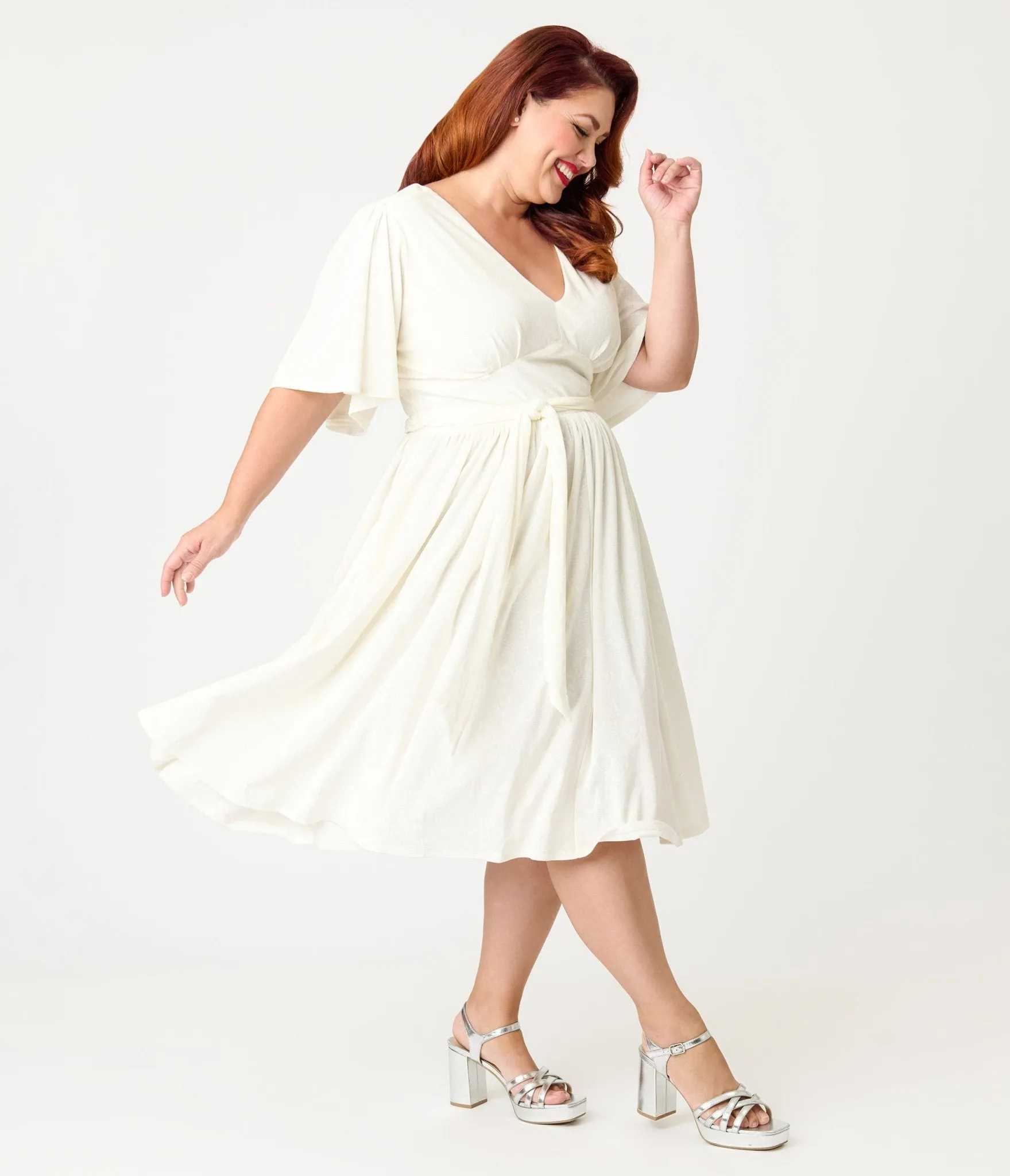 Unique Vintage Plus Size Ivory Peacock Embossed Velvet Flutter Sleeve Lenora Swing Dress sold by Unique Vintage product image thumbnail 4