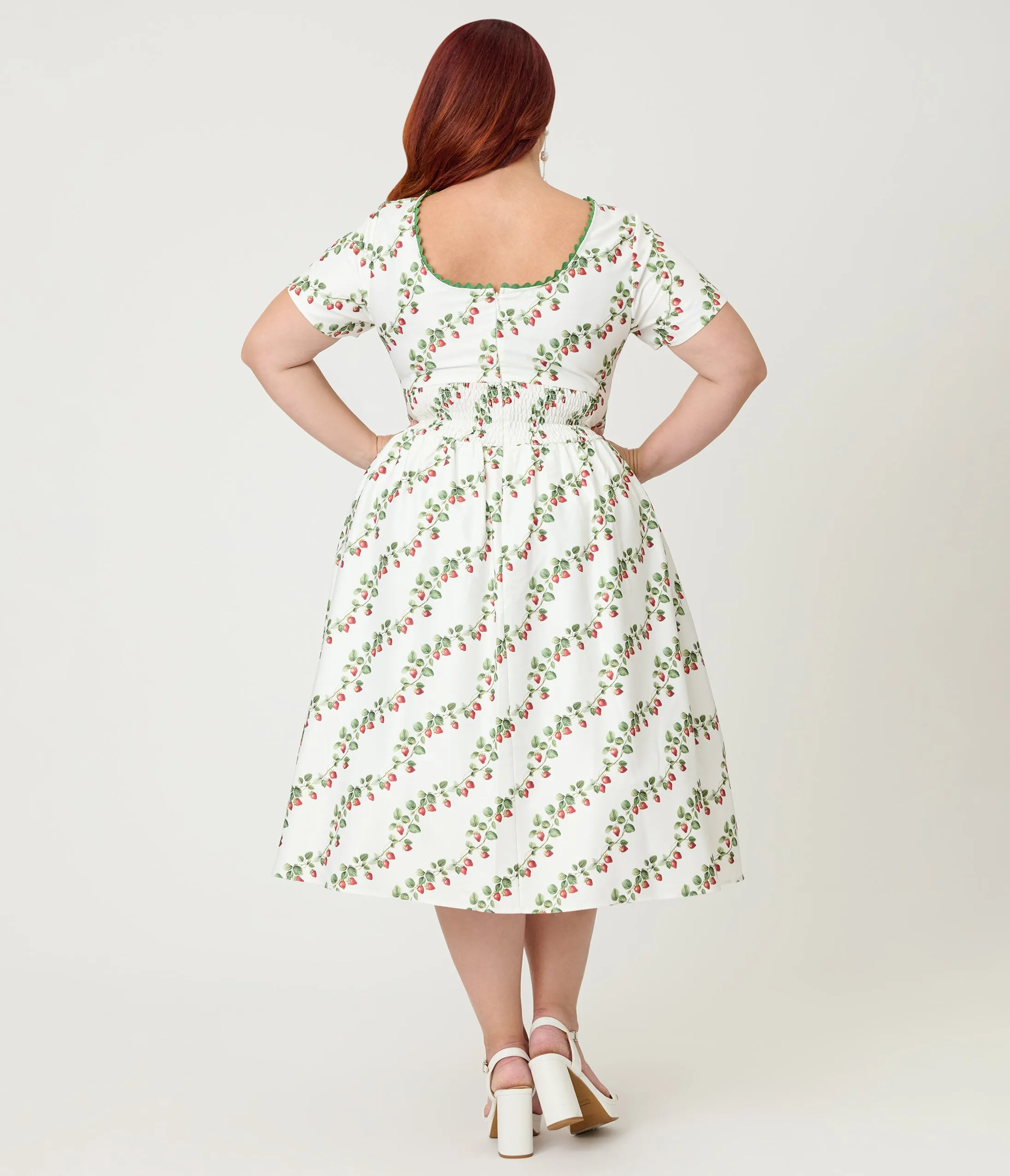 Unique Vintage Plus Size Strawberry Vine Print Swing Dress sold by Unique Vintage product image thumbnail 2