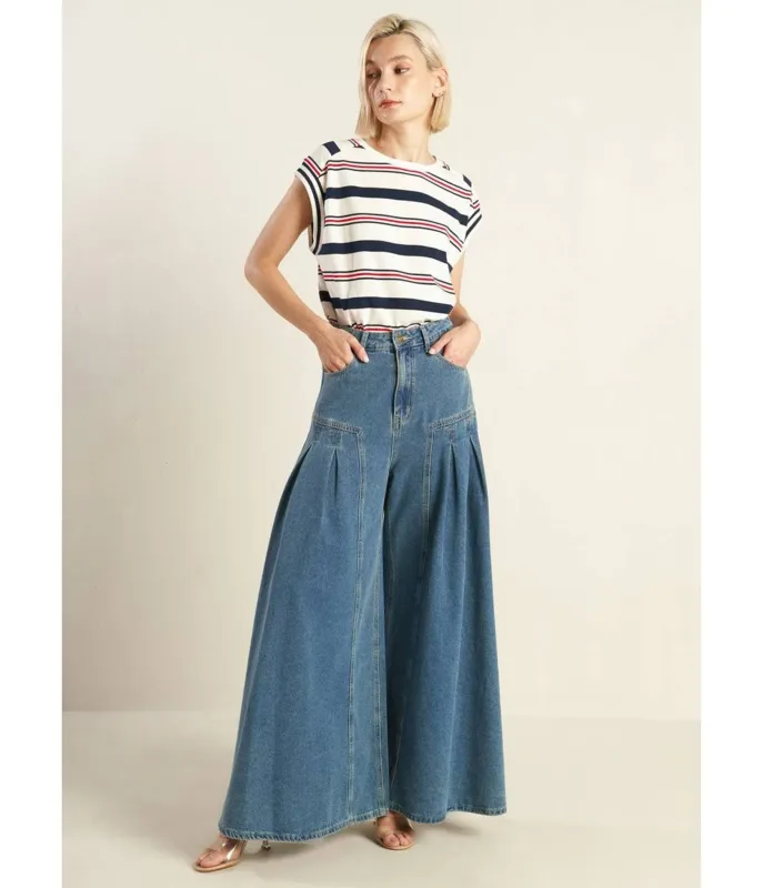 Medium Wash Denim Wide Leg Jeans sold by Unique Vintage