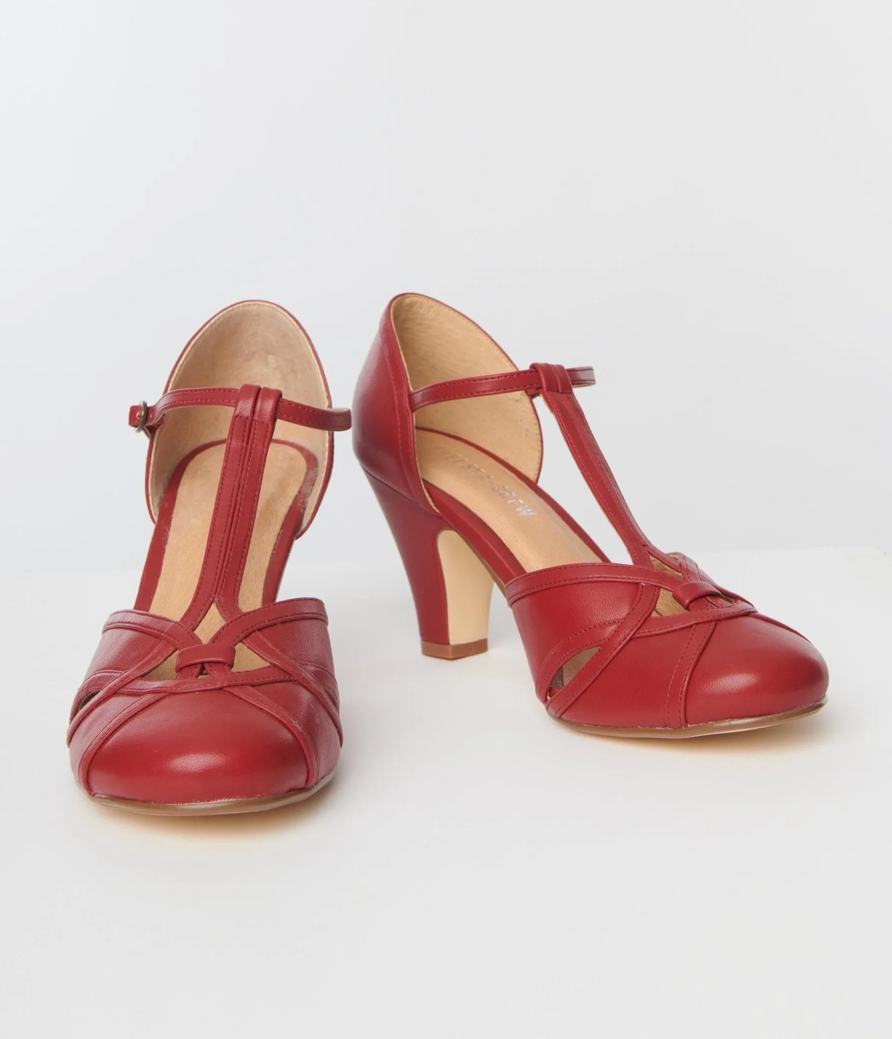 Chelsea Crew 1940s Burgundy Woven Sandy T-Strap Pump sold by Unique Vintage product image thumbnail 2