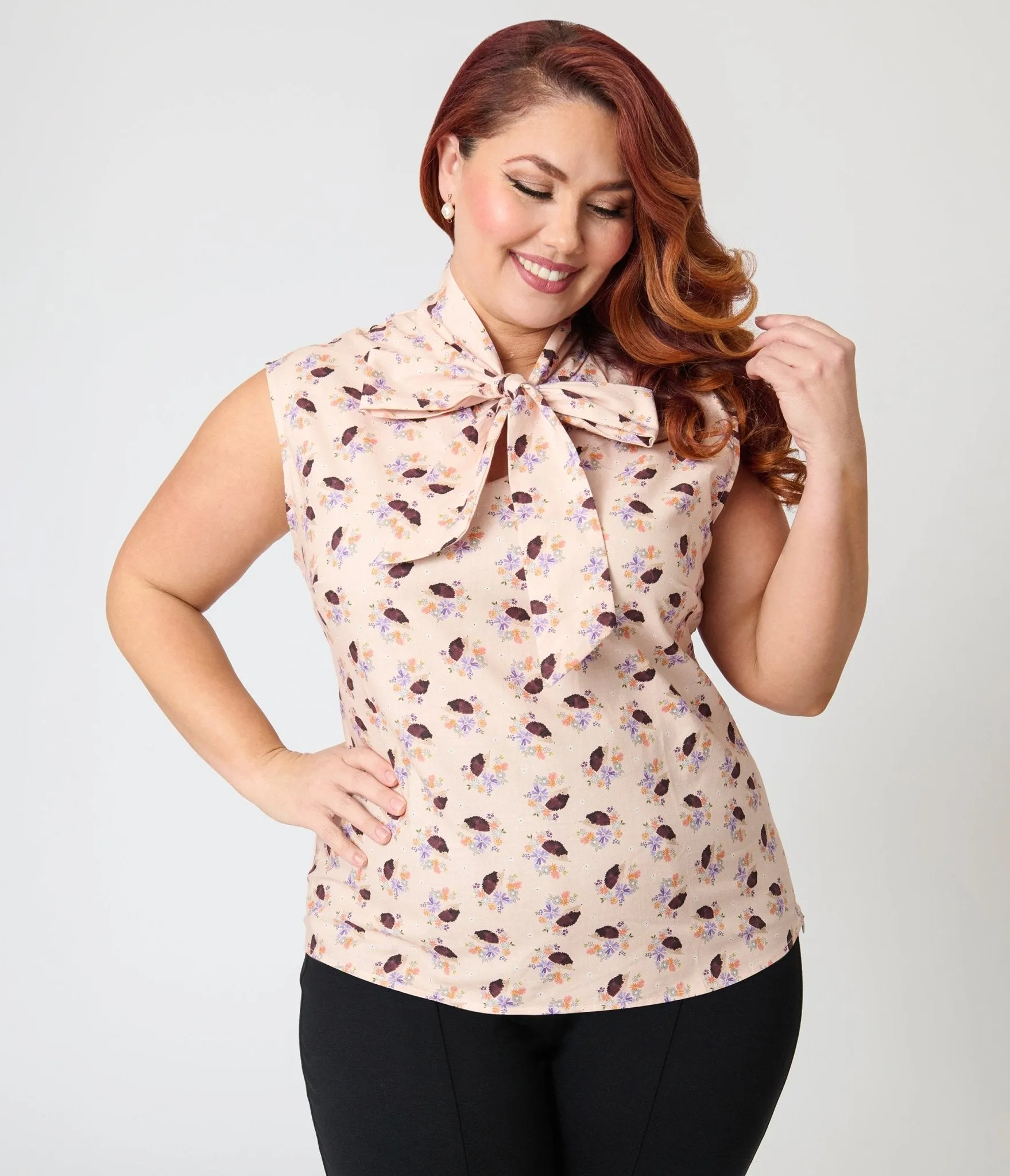 Retrolicious Plus Size Peach Hedgehog Cotton Bow Blouse sold by Unique Vintage product image thumbnail 3