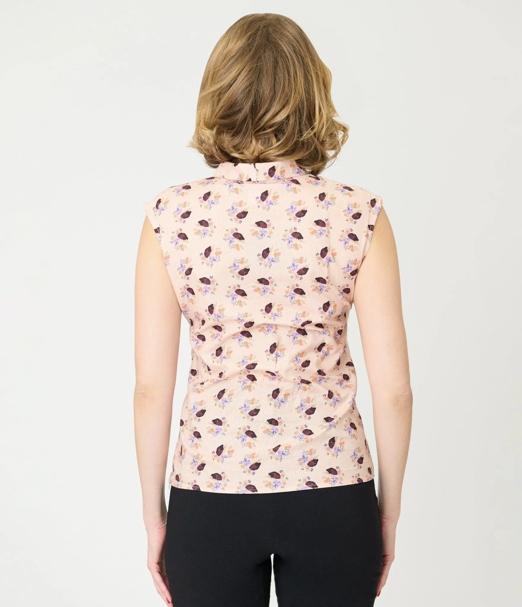 Retrolicious Peach Hedgehog Cotton Bow Blouse sold by Unique Vintage product image thumbnail 2