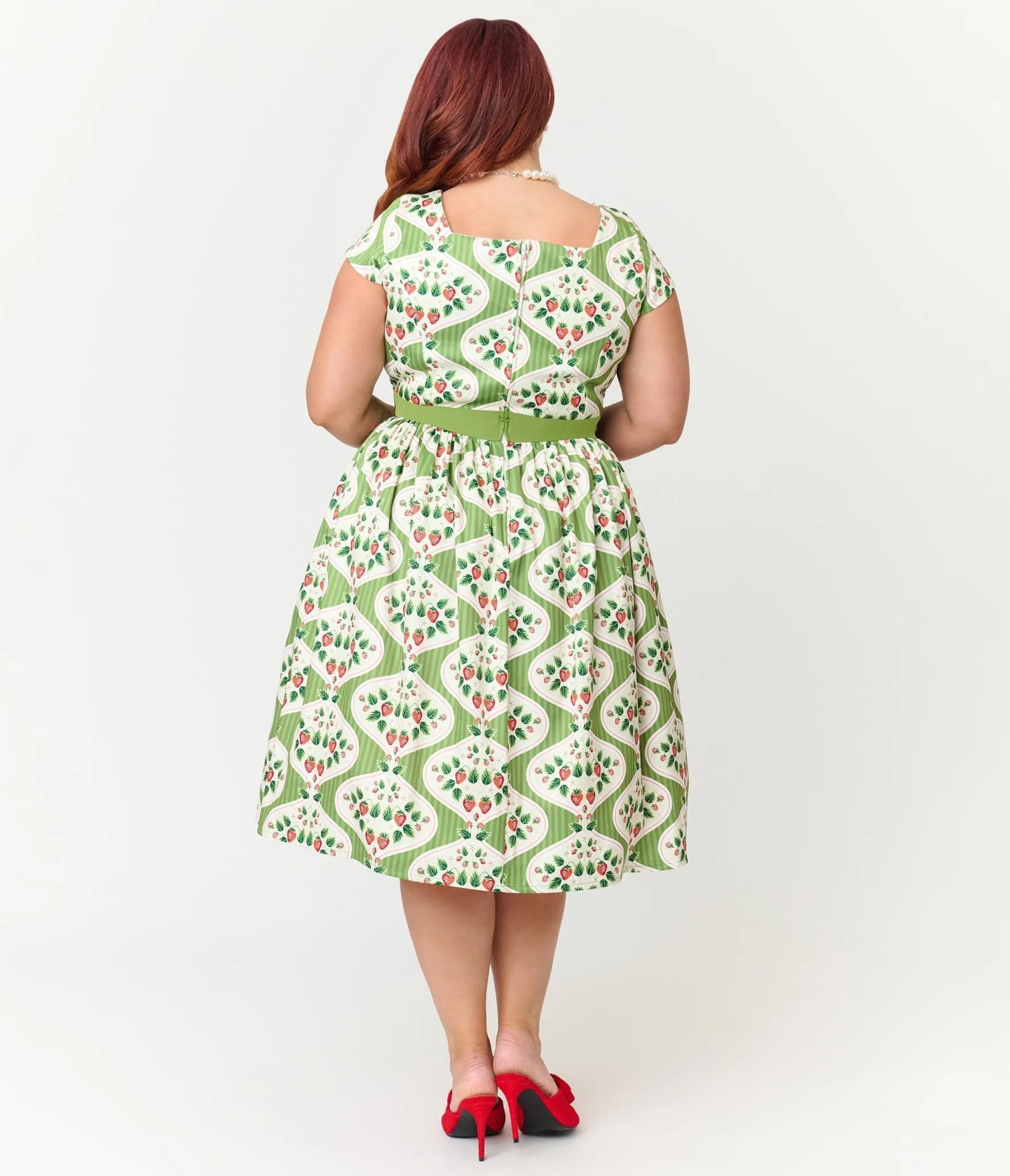 Magnolia Place Plus Size Strawberry Wallpaper Anna Swing Dress sold by Unique Vintage product image thumbnail 2