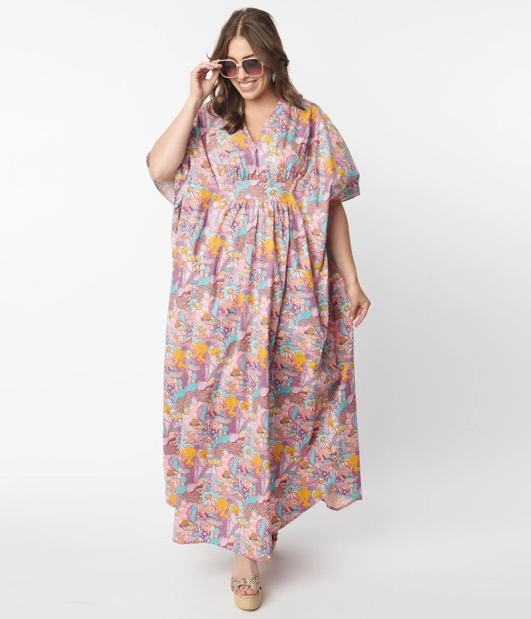 Pink Mushroom Garden Print Caftan sold by Unique Vintage product image thumbnail 5