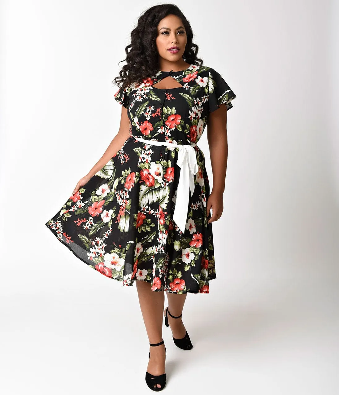 Unique Vintage Plus Size 1940s Black Hawaiian Florals Ashcroft Short Sleeve Swing Dress sold by Unique Vintage product image thumbnail 5
