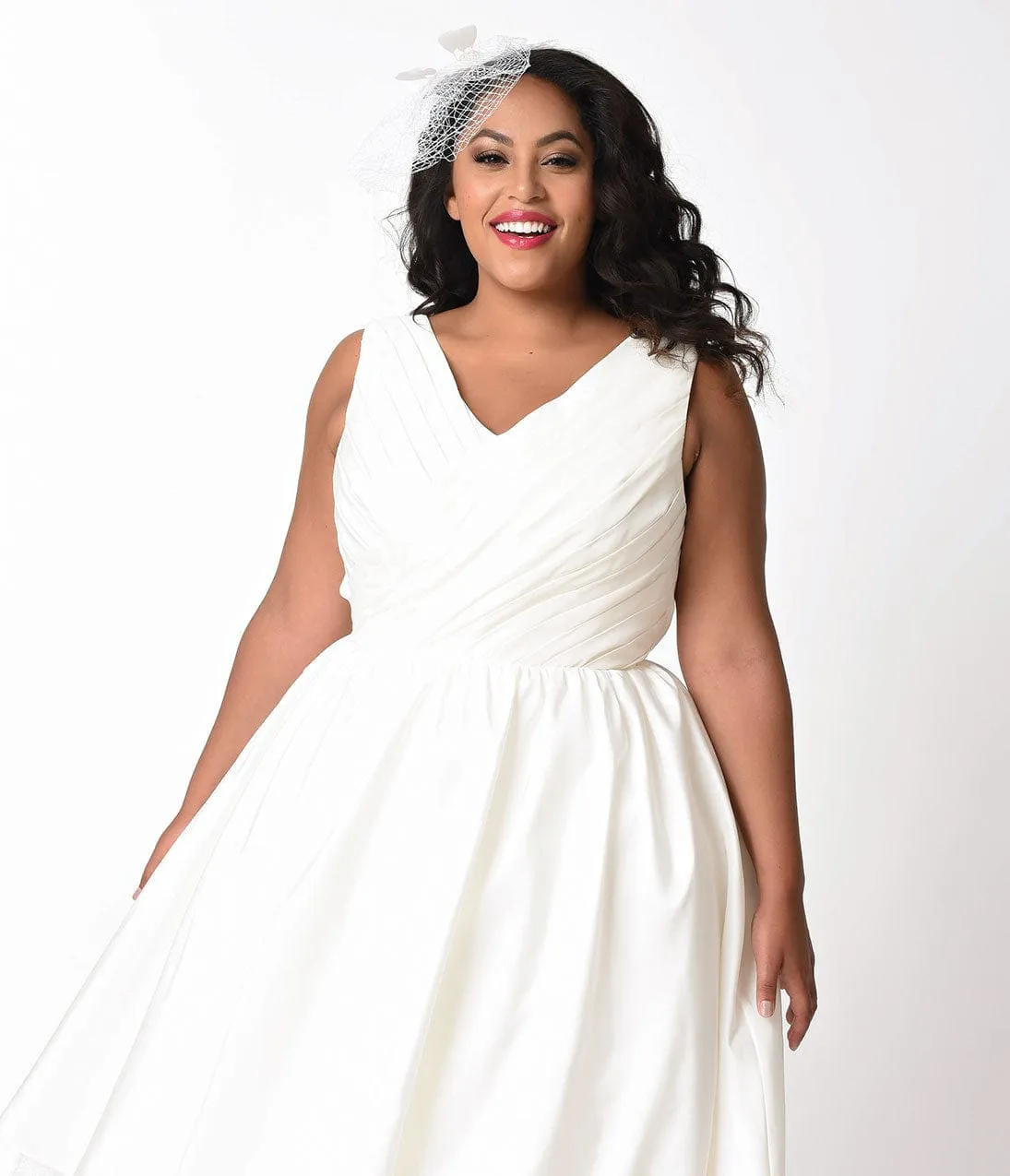 Unique Vintage Plus Size 1950s Ivory Pleated Taffeta Sleeveless Marseille Bridal Dress sold by Unique Vintage product image thumbnail 4