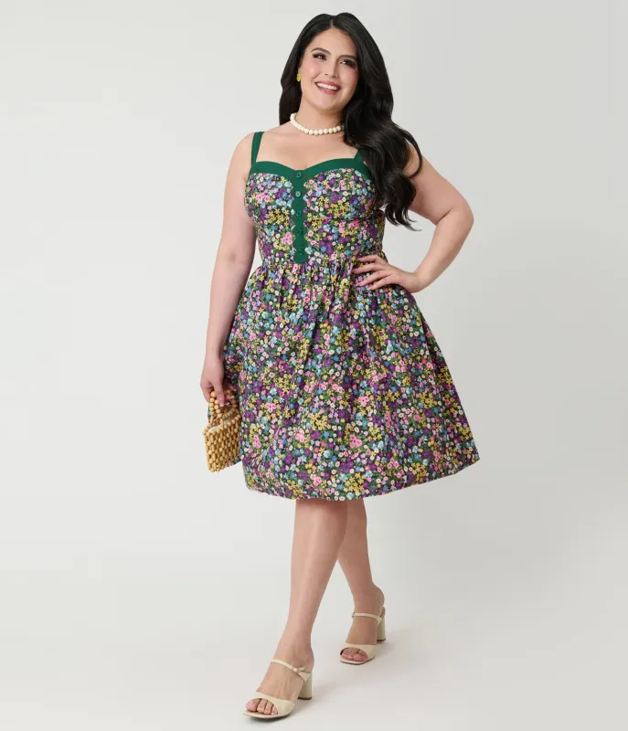 Unique Vintage Plus Size Green Ditzy Floral Sweetheart Cotton Swing Dress made by Unique Vintage