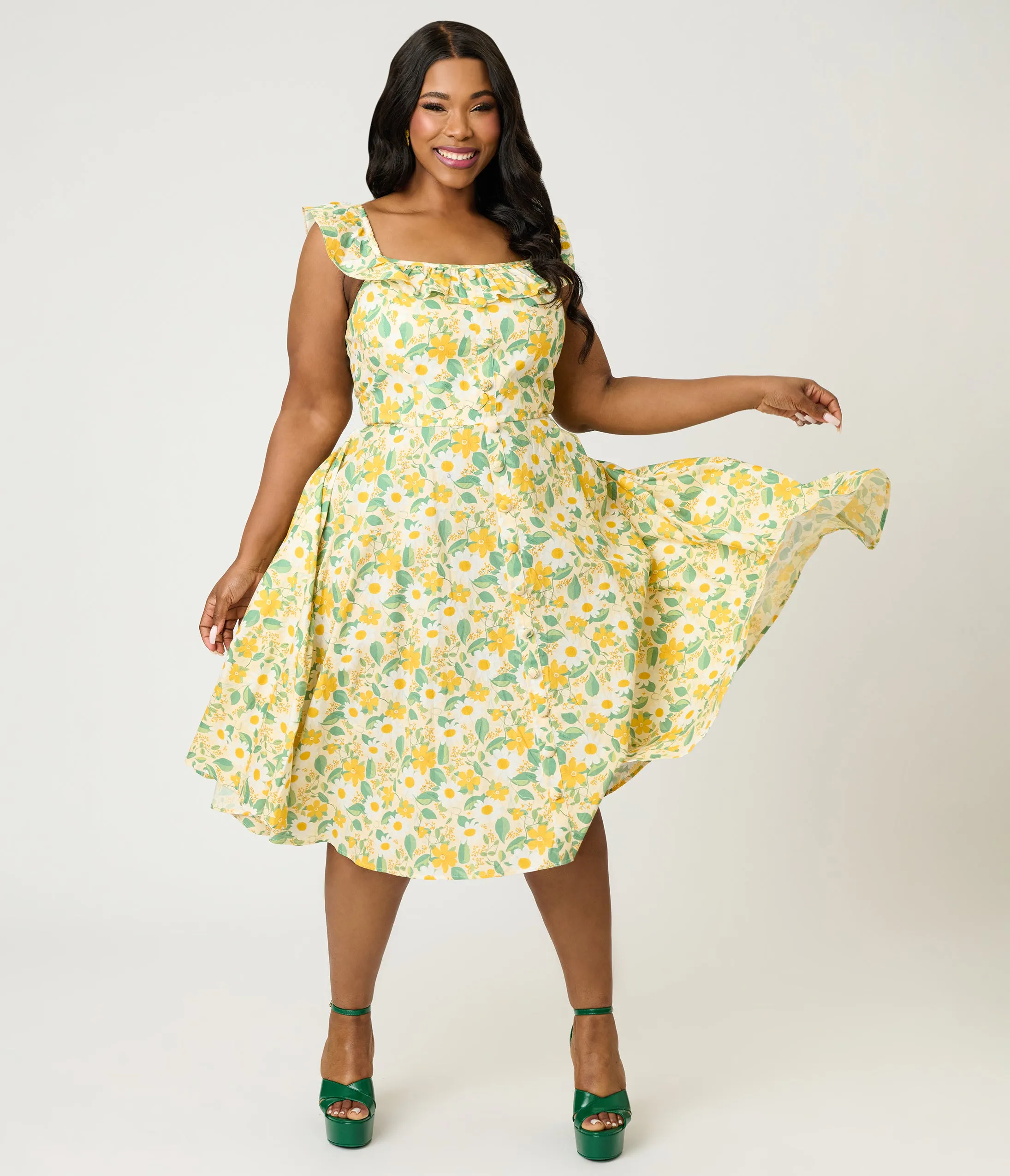 Magnolia Place Plus Size Yellow Floral Cotton Barbara Swing Dress sold by Unique Vintage product image thumbnail 3
