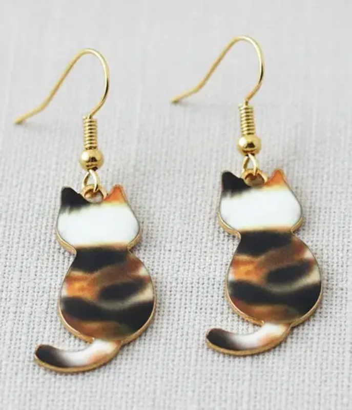 Charming Cat Dangle Earrings made by Unique Vintage