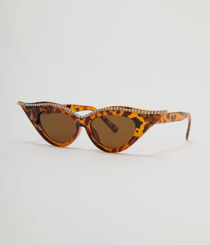 Unique Vintage Tortoise Rhinestone Cat Eye Sunglasses made by Unique Vintage