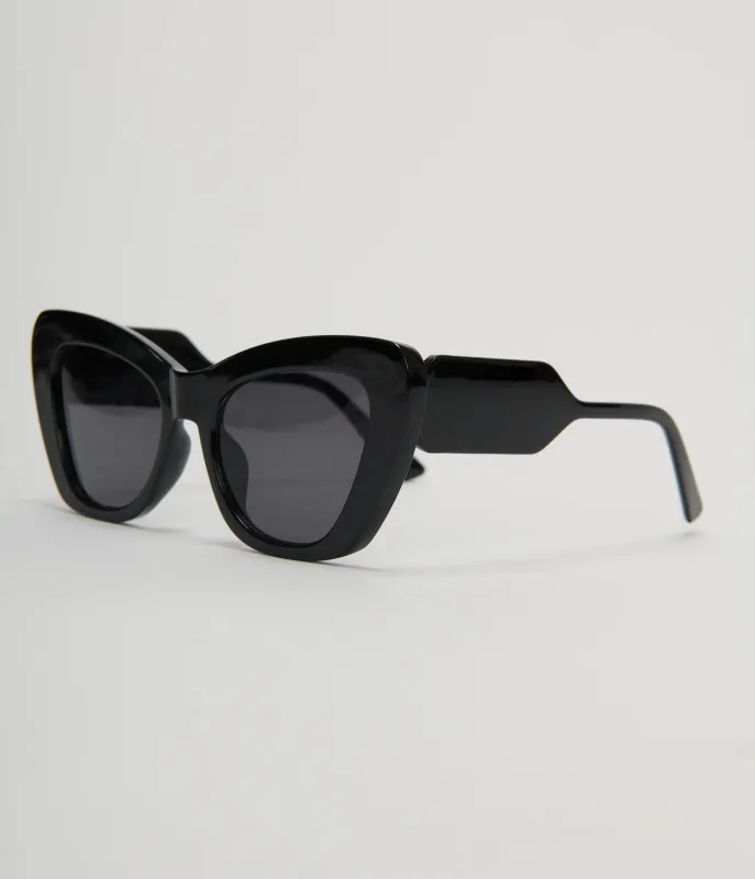 Unique Vintage Black Chunky Geometric Sunglasses made by Unique Vintage