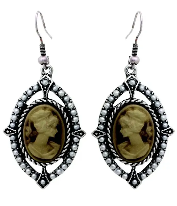 Vintage Cameo Earring made by Unique Vintage