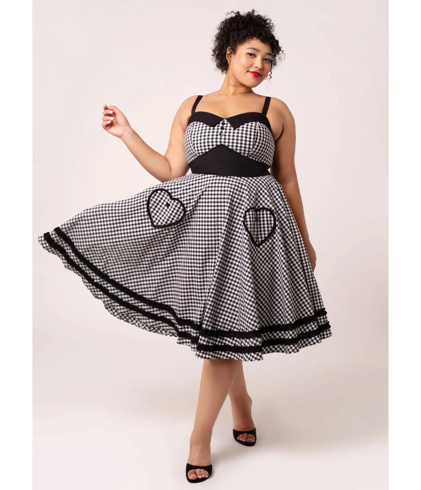 Hell Bunny Plus Size Black Gingham Heart Pocket Swing Dress sold by Unique Vintage product image thumbnail 4