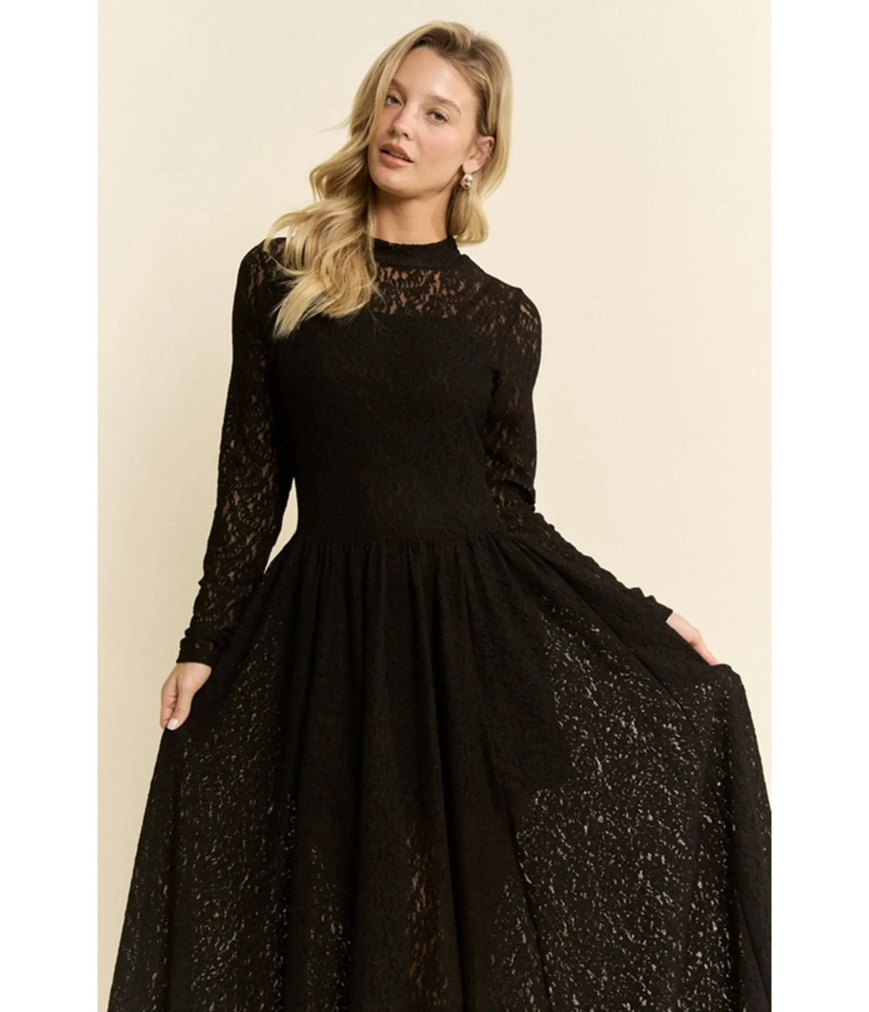 Black Lace Long Sleeve Maxi Dress sold by Unique Vintage product image thumbnail 5
