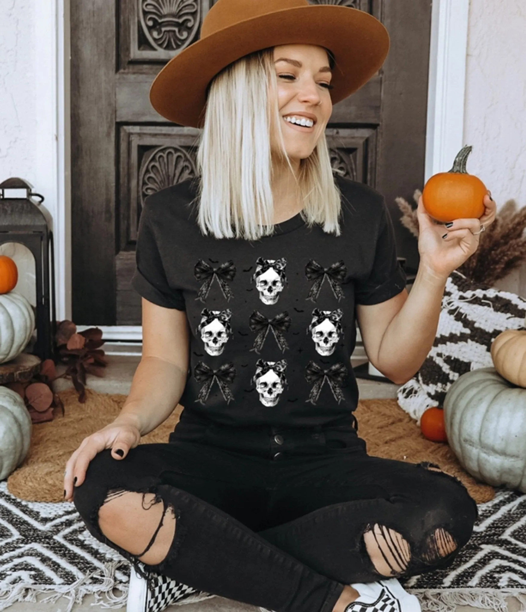 Black Skull & Bow Graphic Tee sold by Unique Vintage