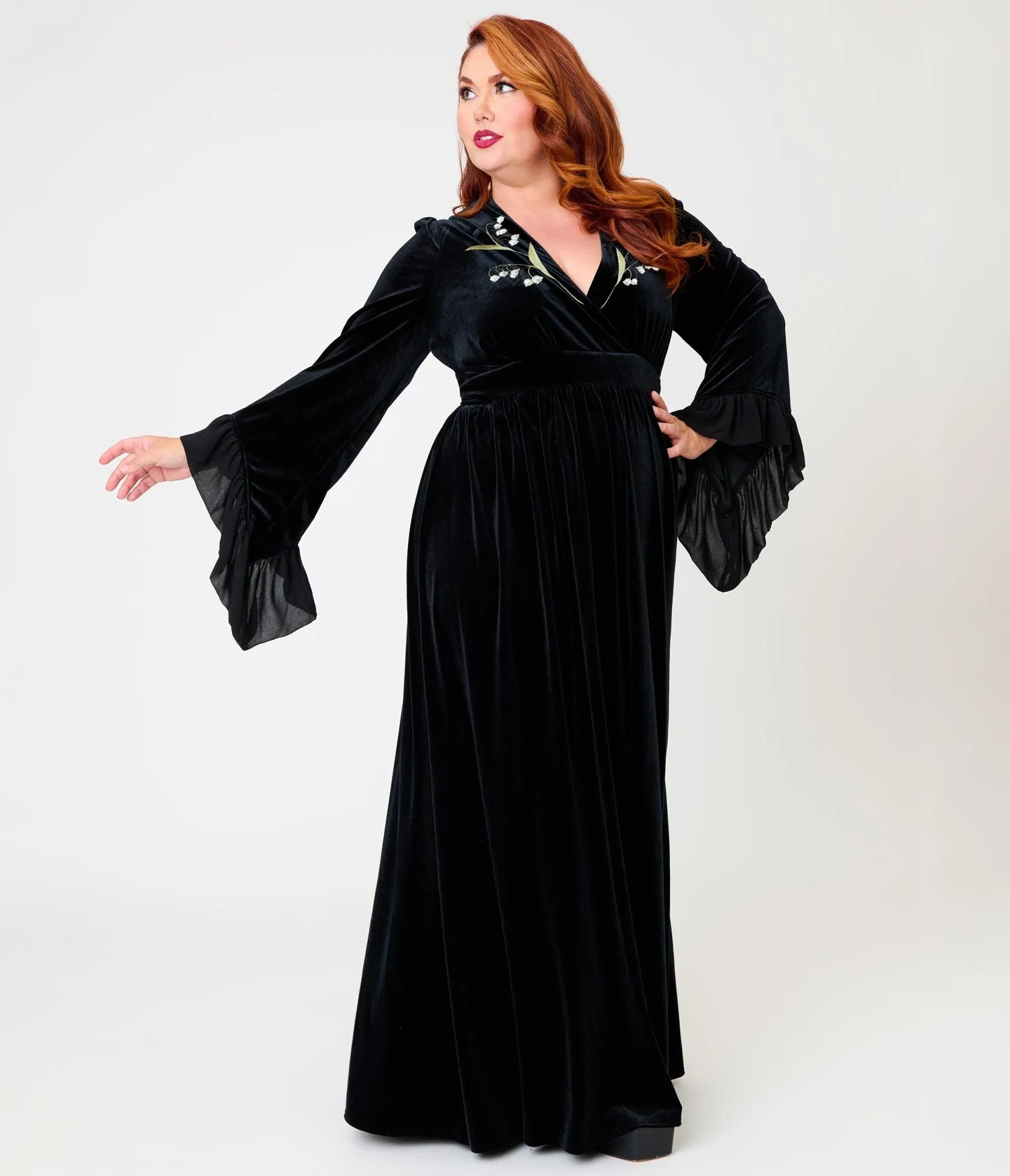 Practical Magic x Unique Vintage Plus Size Black Velvet Lily Of The Valley Embroidered Maxi Dress sold by Unique Vintage product image thumbnail 4
