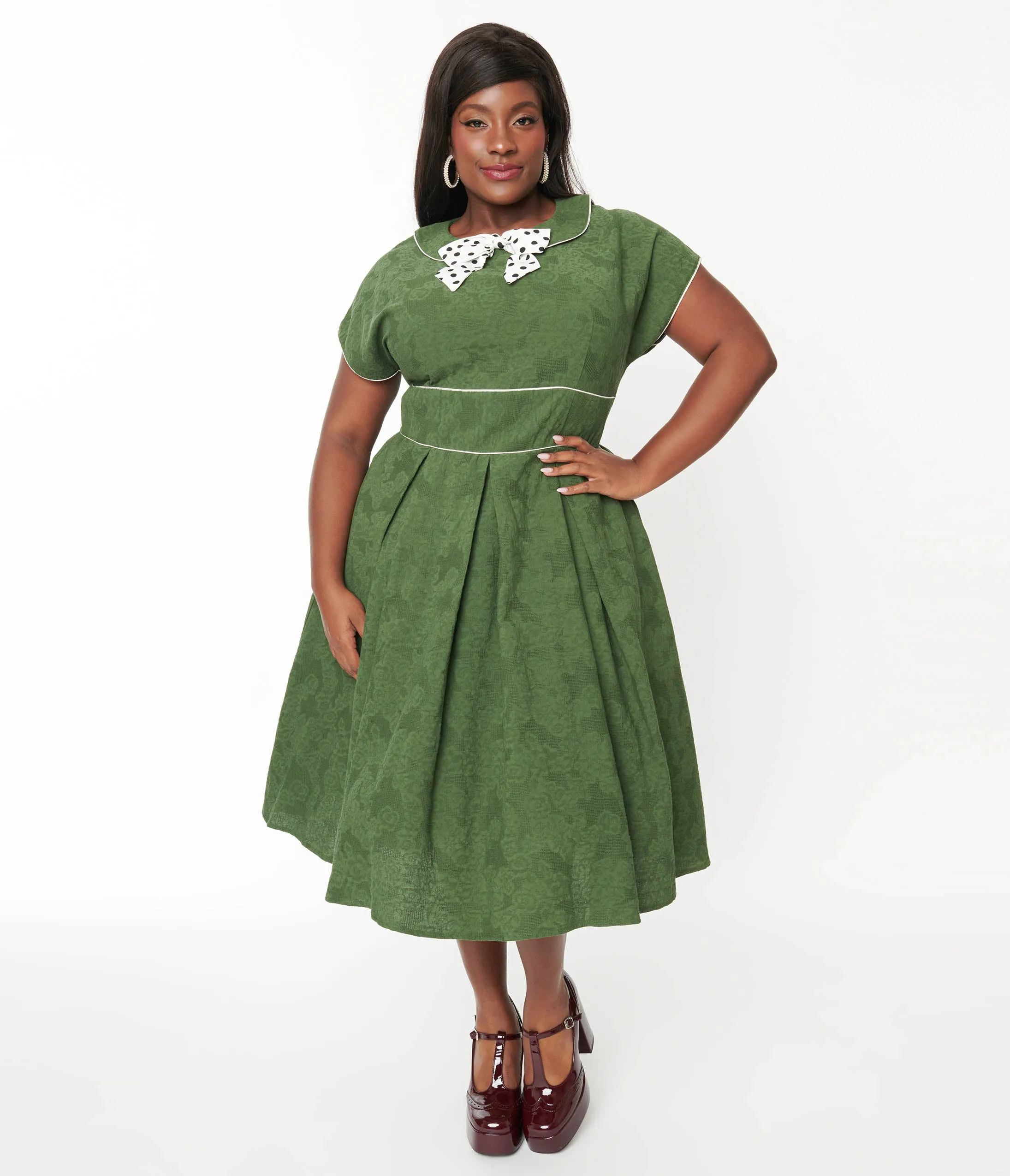 Unique Vintage Plus Size Green & Ivory Black Dot Swing Dress sold by Unique Vintage product image thumbnail 2