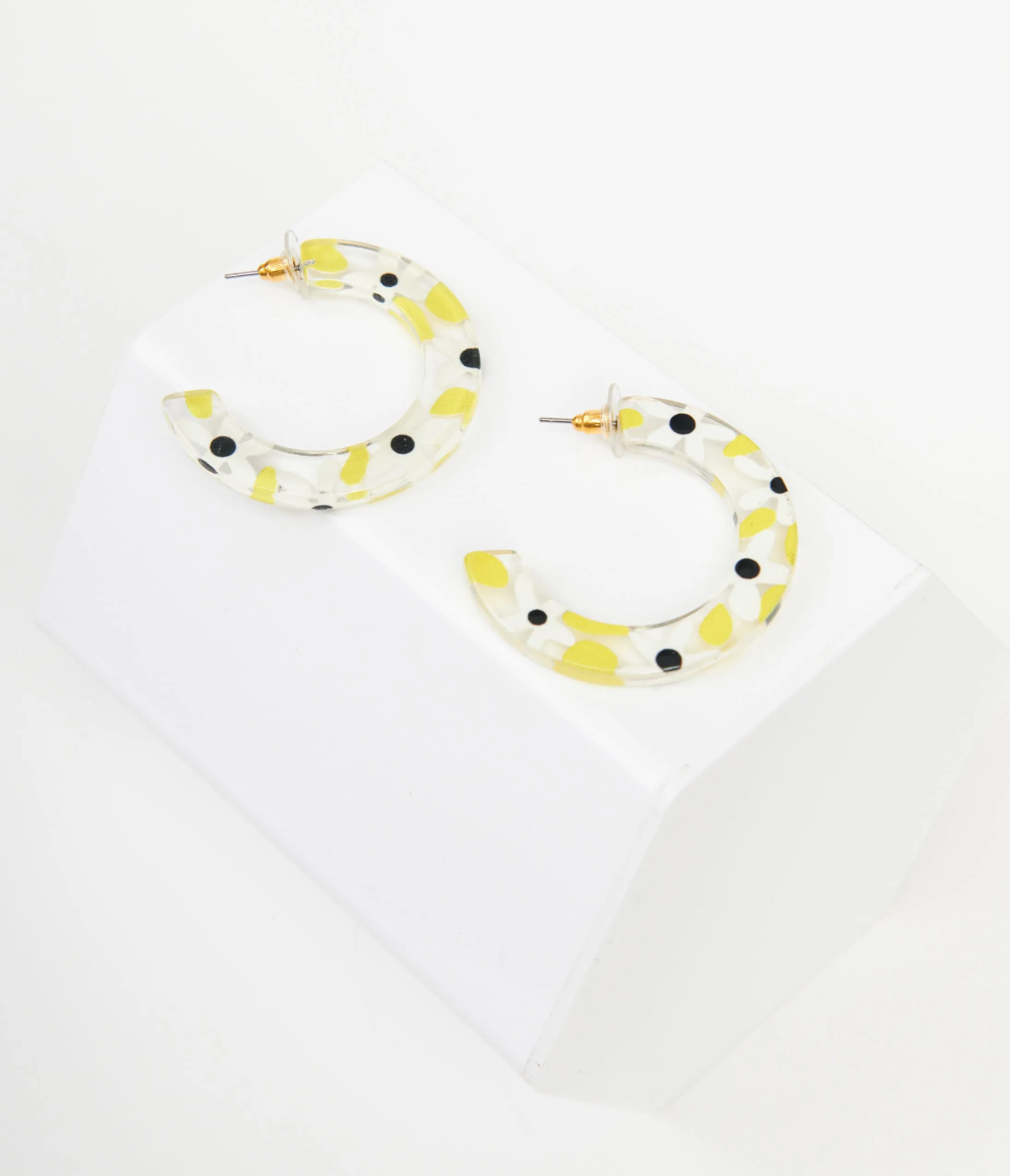1960s White & Yellow Daisy Hoop Earrings sold by Unique Vintage product image thumbnail 3