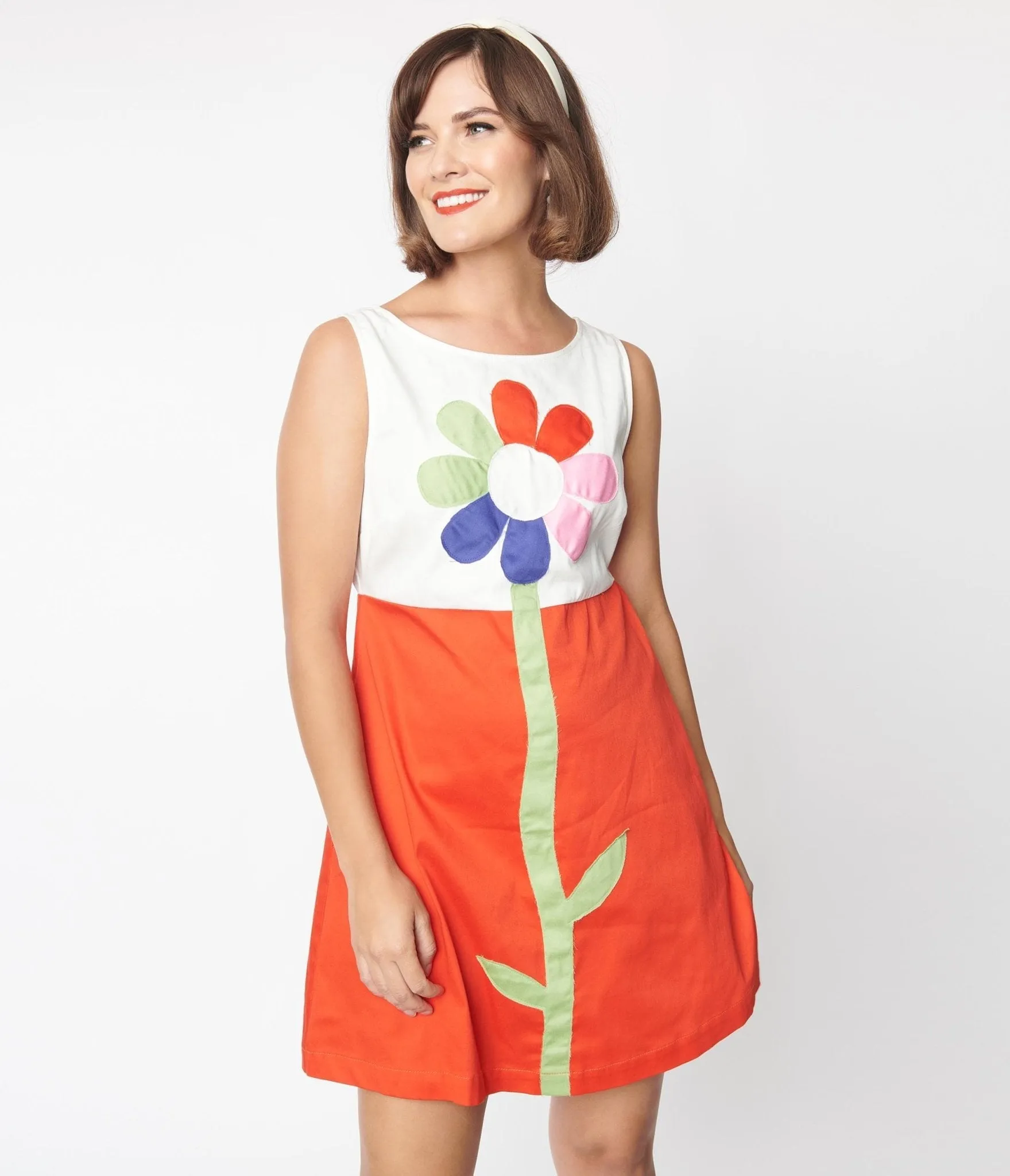 Smak Parlour Retro Style White & Orange Flower Power Shift Dress sold by Unique Vintage product image thumbnail 4