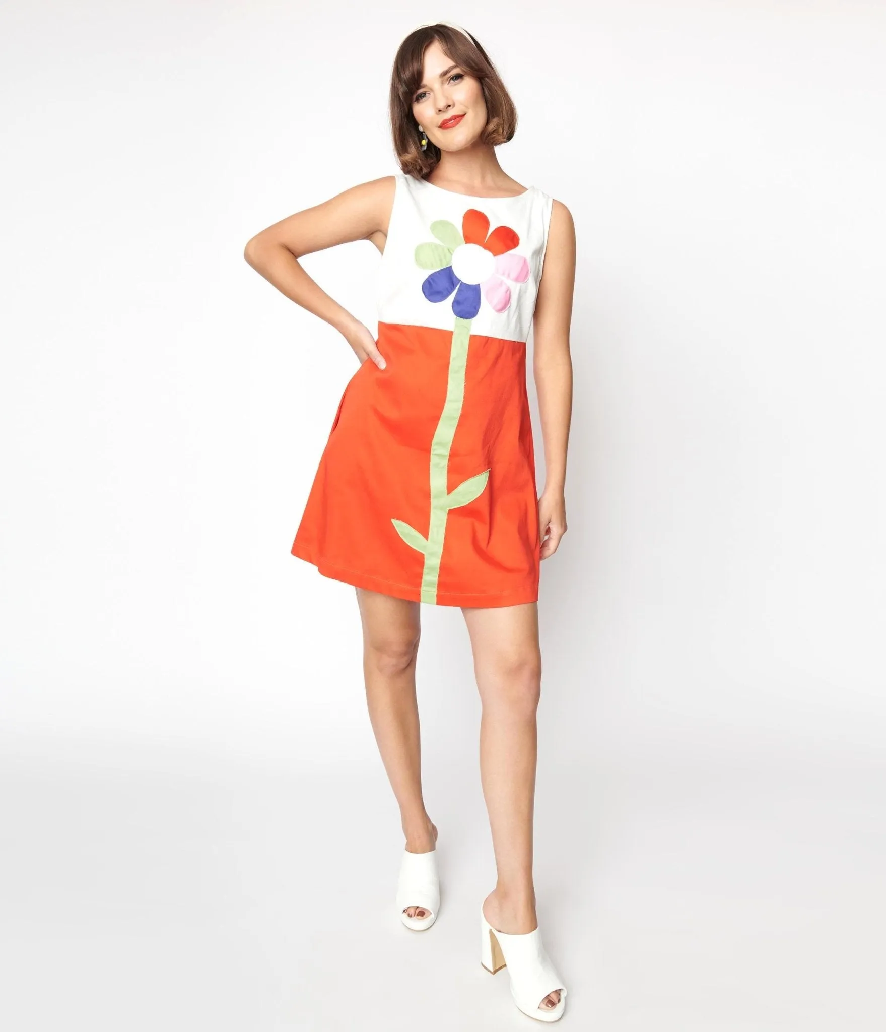 Smak Parlour Retro Style White & Orange Flower Power Shift Dress sold by Unique Vintage product image thumbnail 5