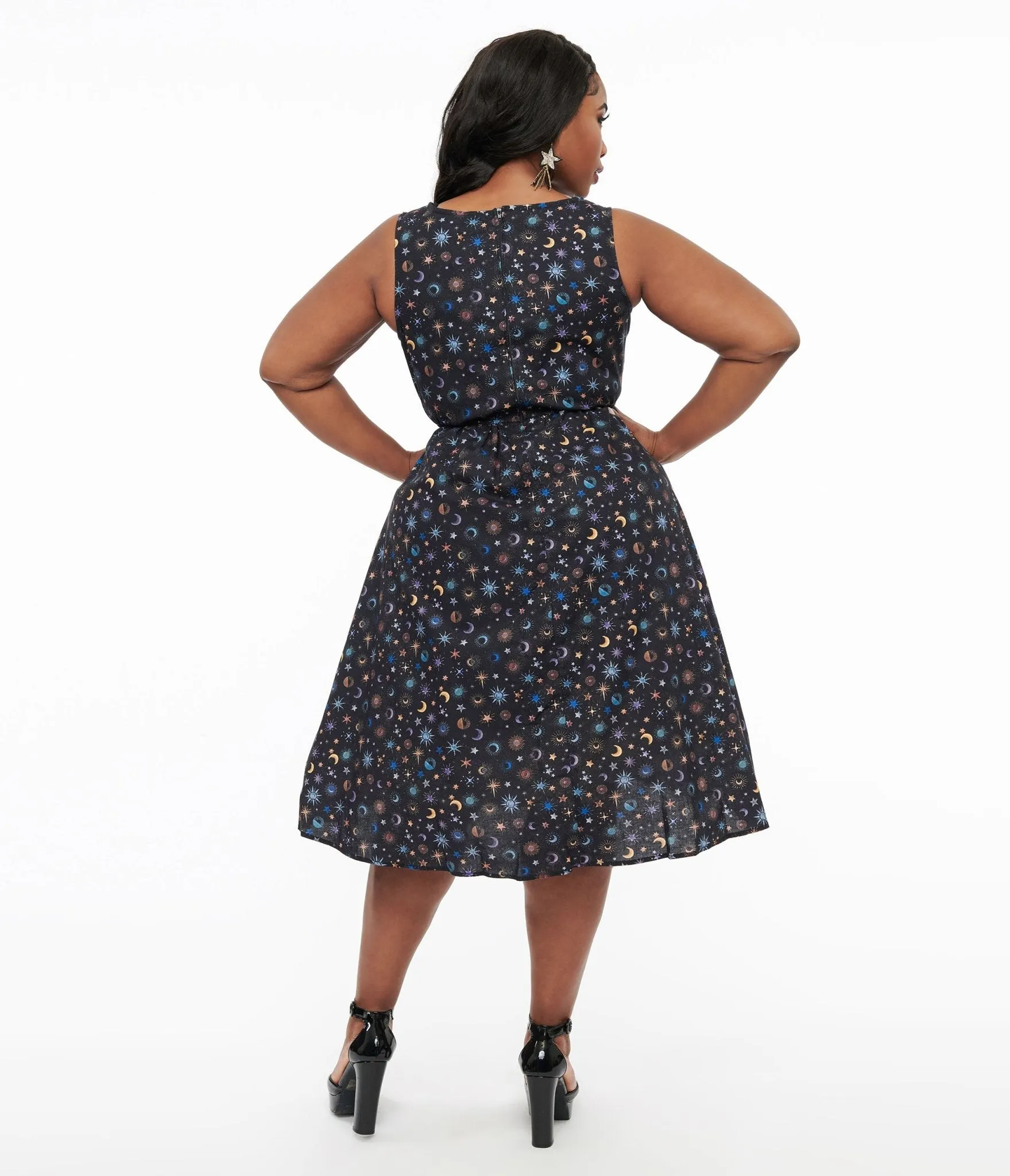 Retrolicious 1950s Plus Size Black Celestial Stars & Moon Print Midi Dress sold by Unique Vintage product image thumbnail 2