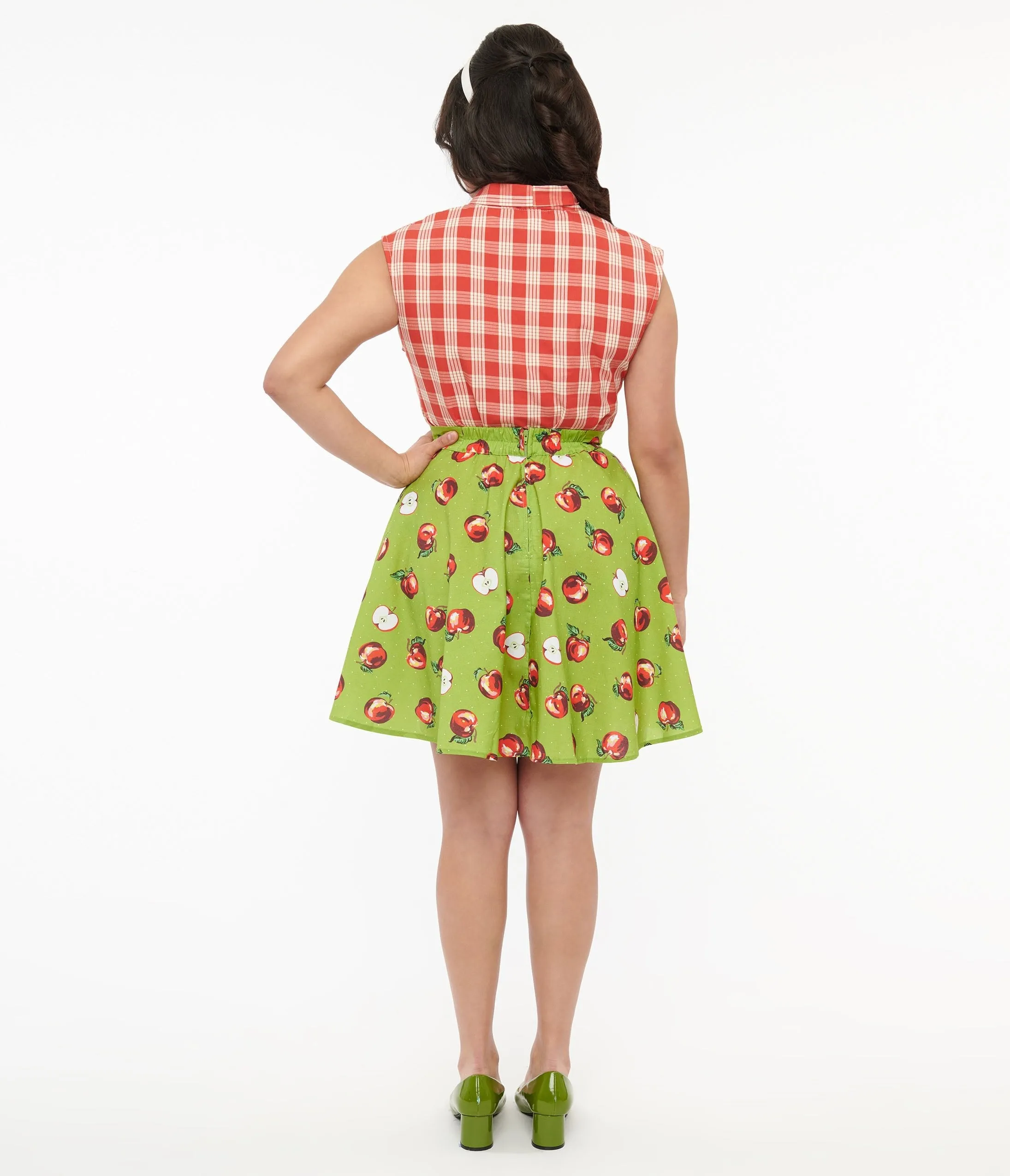 Retrolicious 1950s Green & Red Apple Print Skater Skirt sold by Unique Vintage product image thumbnail 3
